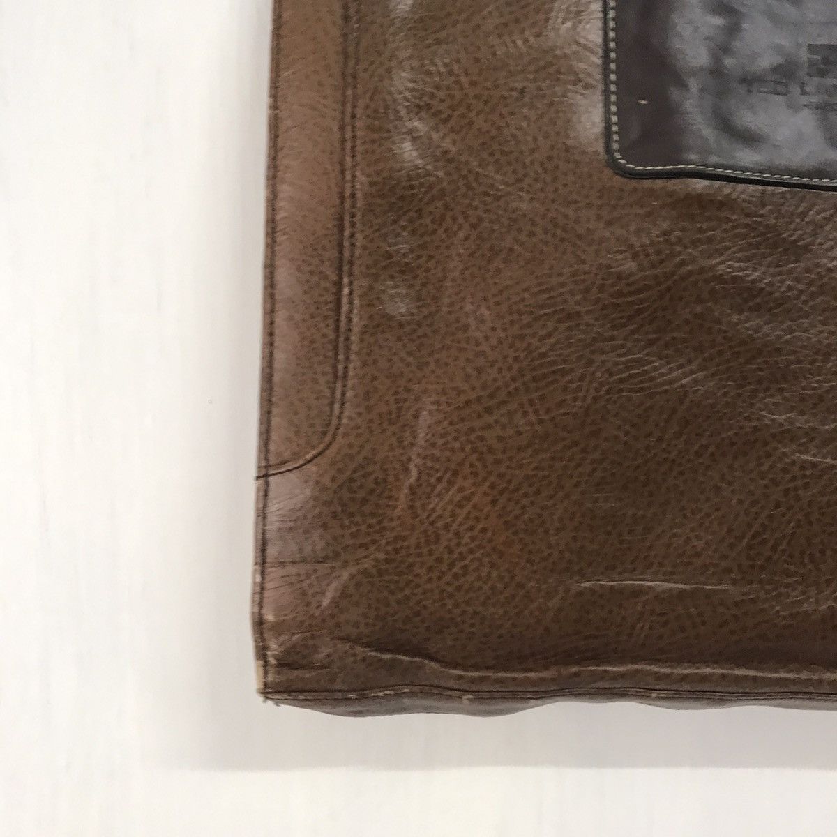 Leather × TED LAPIDUS 🔥 Rare 🔥 Ted lapidus paris leather handcarry handbag Size ONE SIZE - 4 Thumbnail
