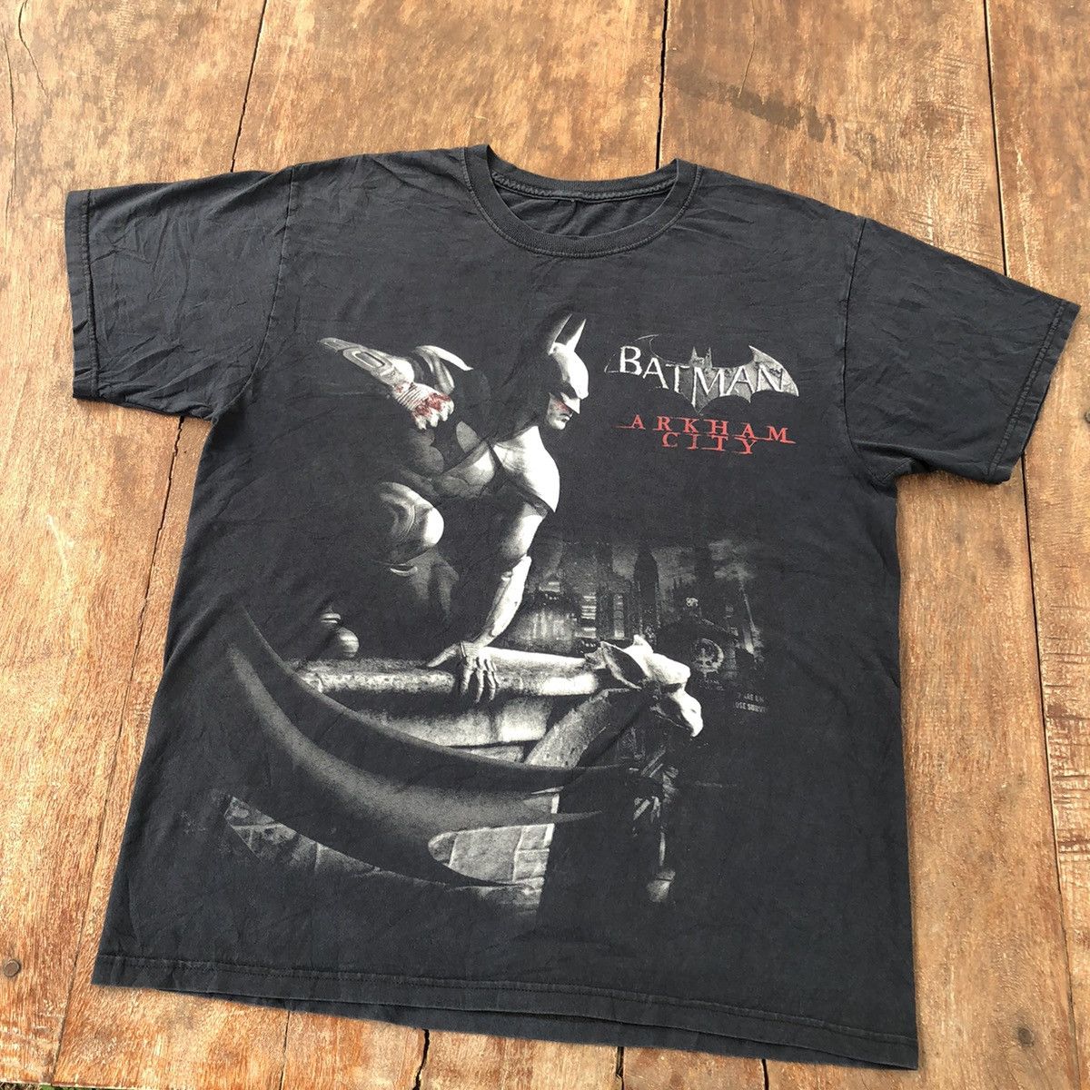image of Movie Vintage Batman The Dark Knight T Shirt in Black, Men's (Size Large)