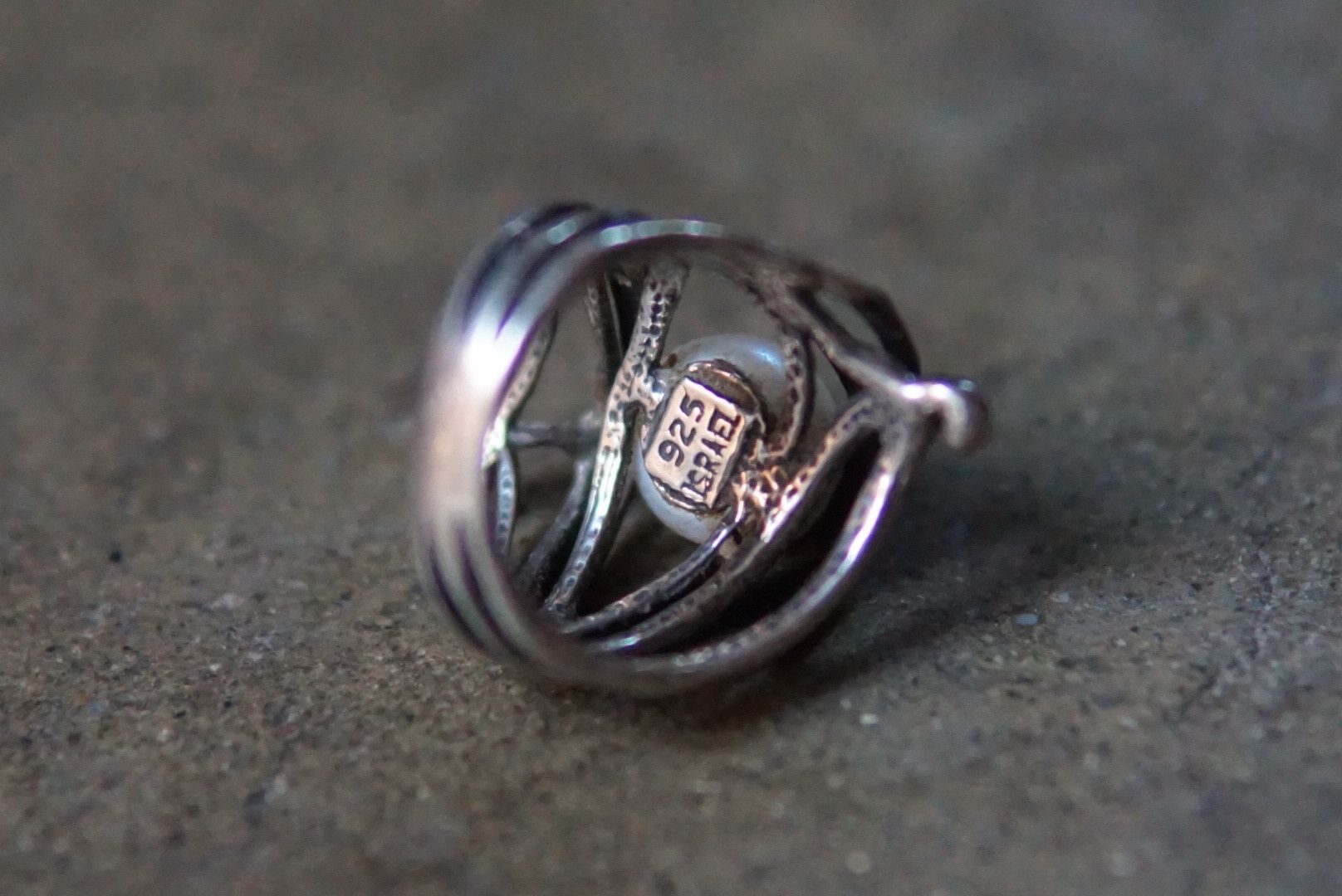 Jewelry Sterling Silver Ring Pearl Size 7.5 Modern Avant Garde 9.1g Size ONE SIZE - 7 Thumbnail