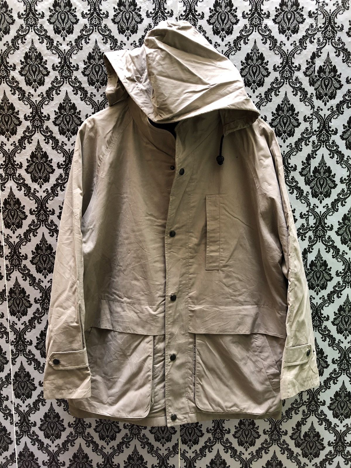 Burberry BURBERRY SAFARI MOUTAIN JACKET MADE IN ENGLAND Size US L / EU 52-54 / 3 - 4 Thumbnail