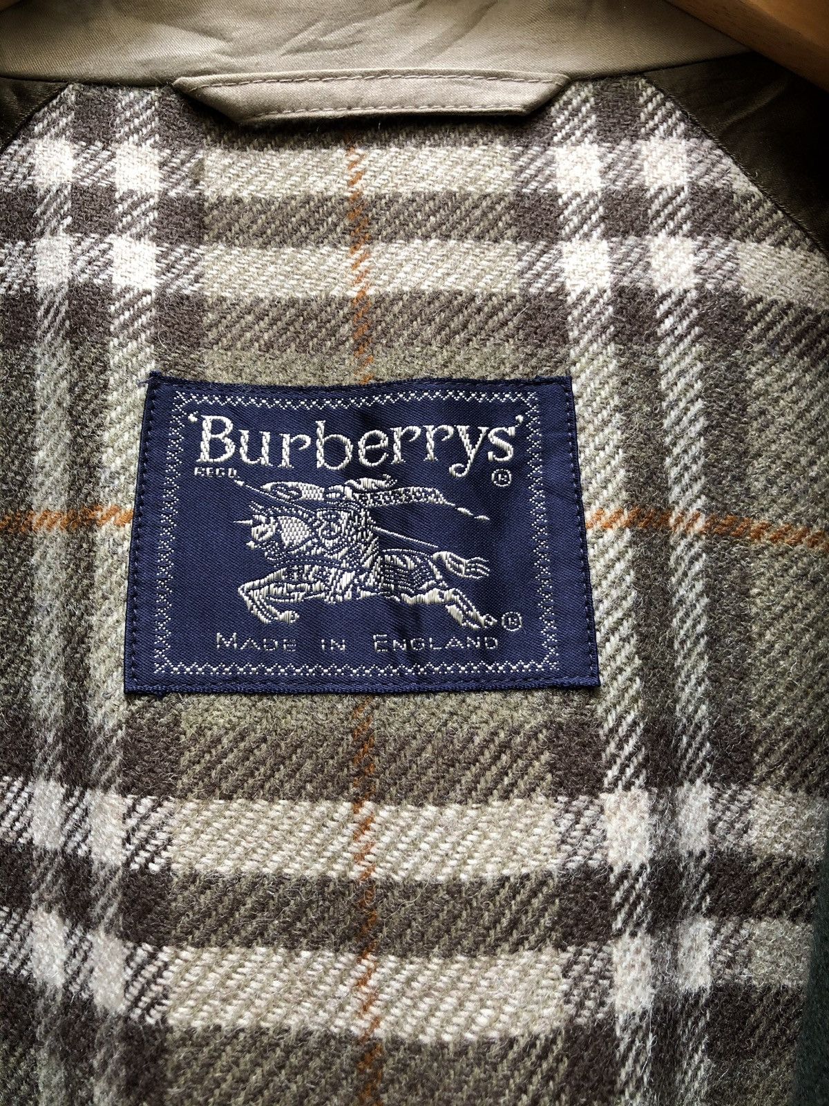Burberry BURBERRY SAFARI MOUTAIN JACKET MADE IN ENGLAND Size US L / EU 52-54 / 3 - 12 Thumbnail