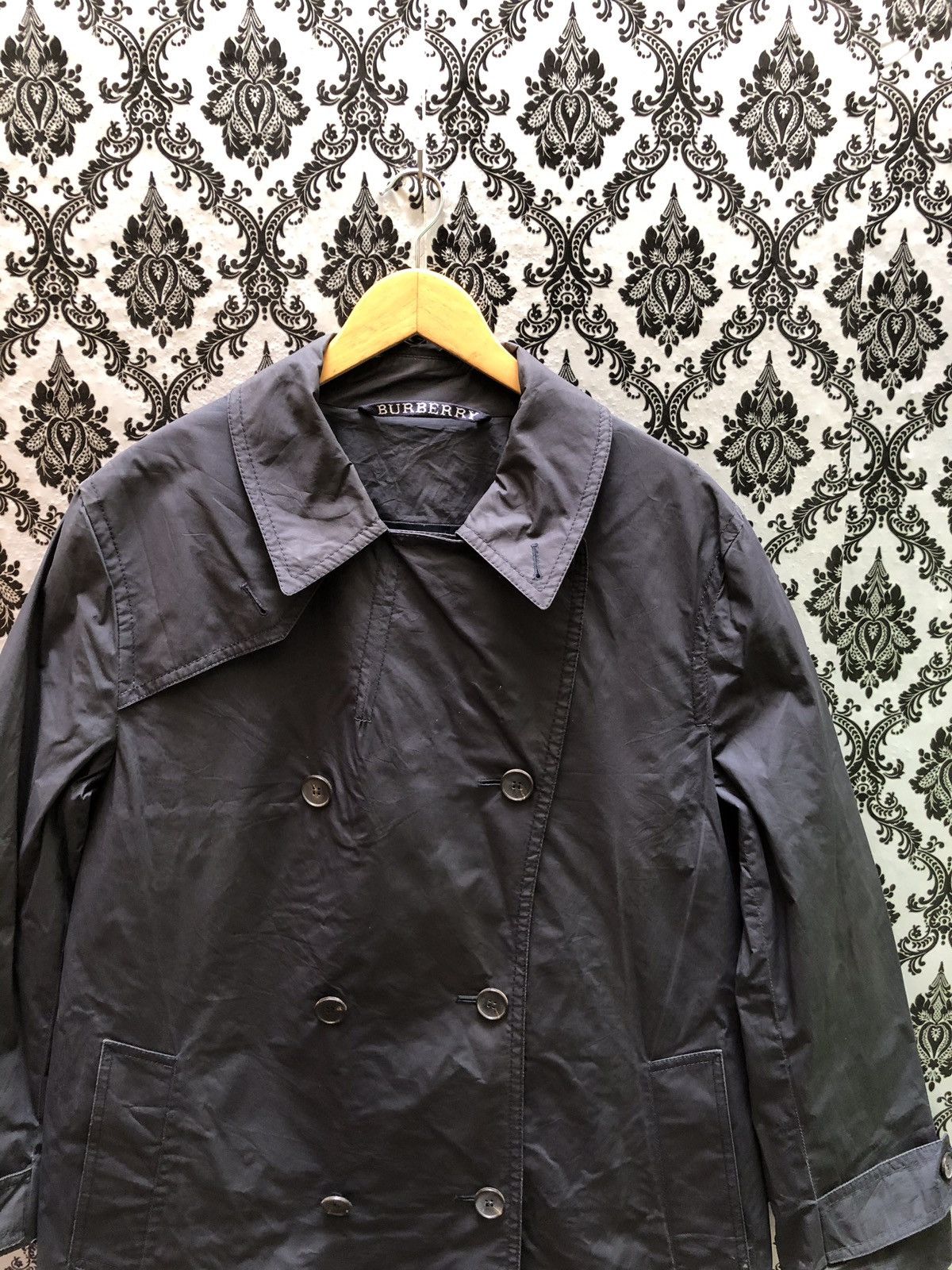 Burberry Burberry london raincoats made in england Size US M / EU 48-50 / 2 - 6 Thumbnail