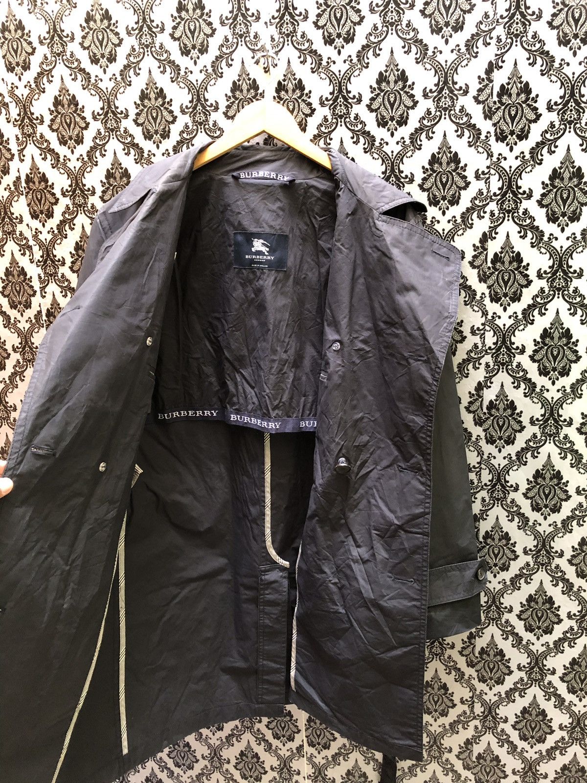 Burberry Burberry london raincoats made in england Size US M / EU 48-50 / 2 - 4 Thumbnail