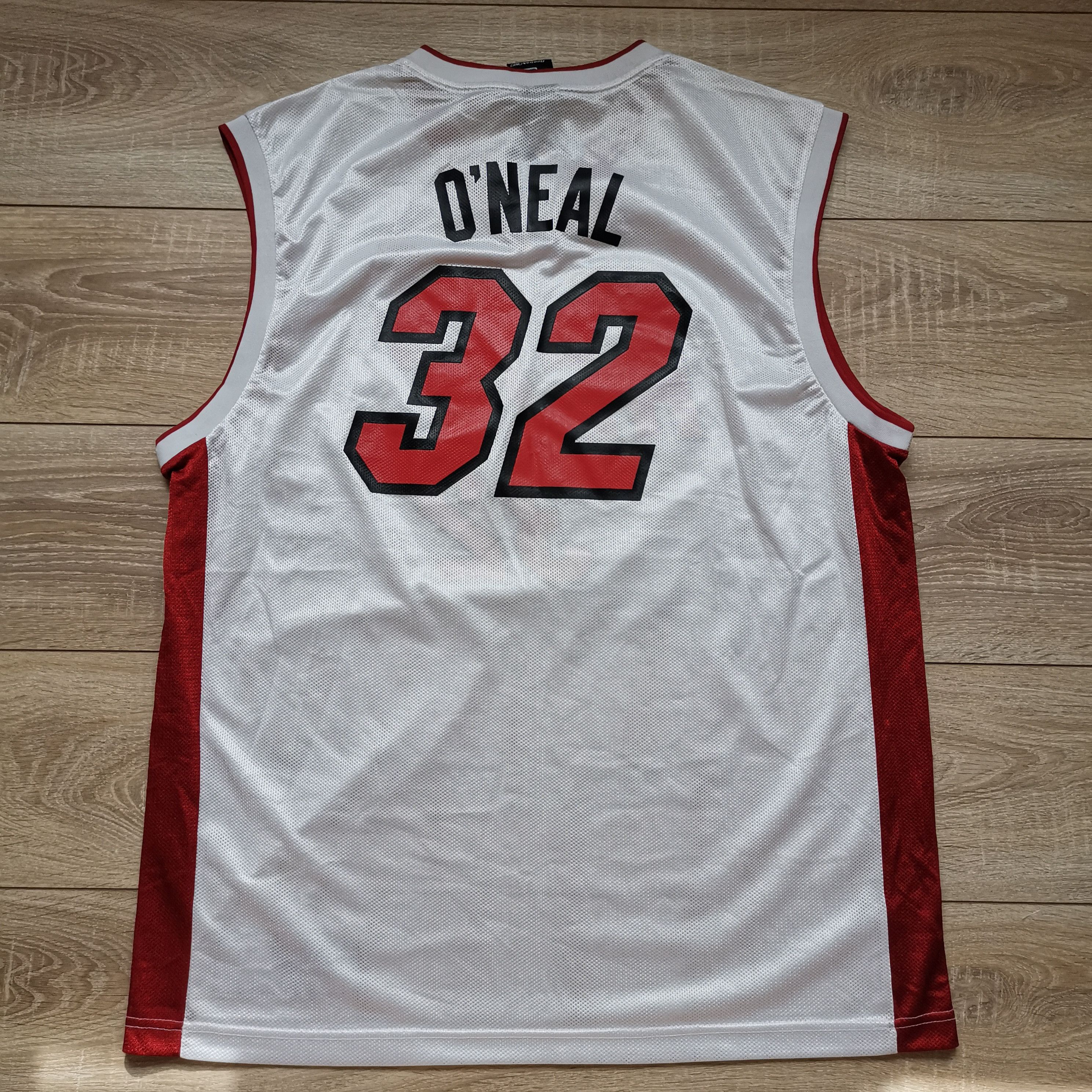 NBA NWT Reebok Miami Heat #32 Shaquille O'Neil NBA jersey Size US XL / EU 56 / 4 - 3 Thumbnail