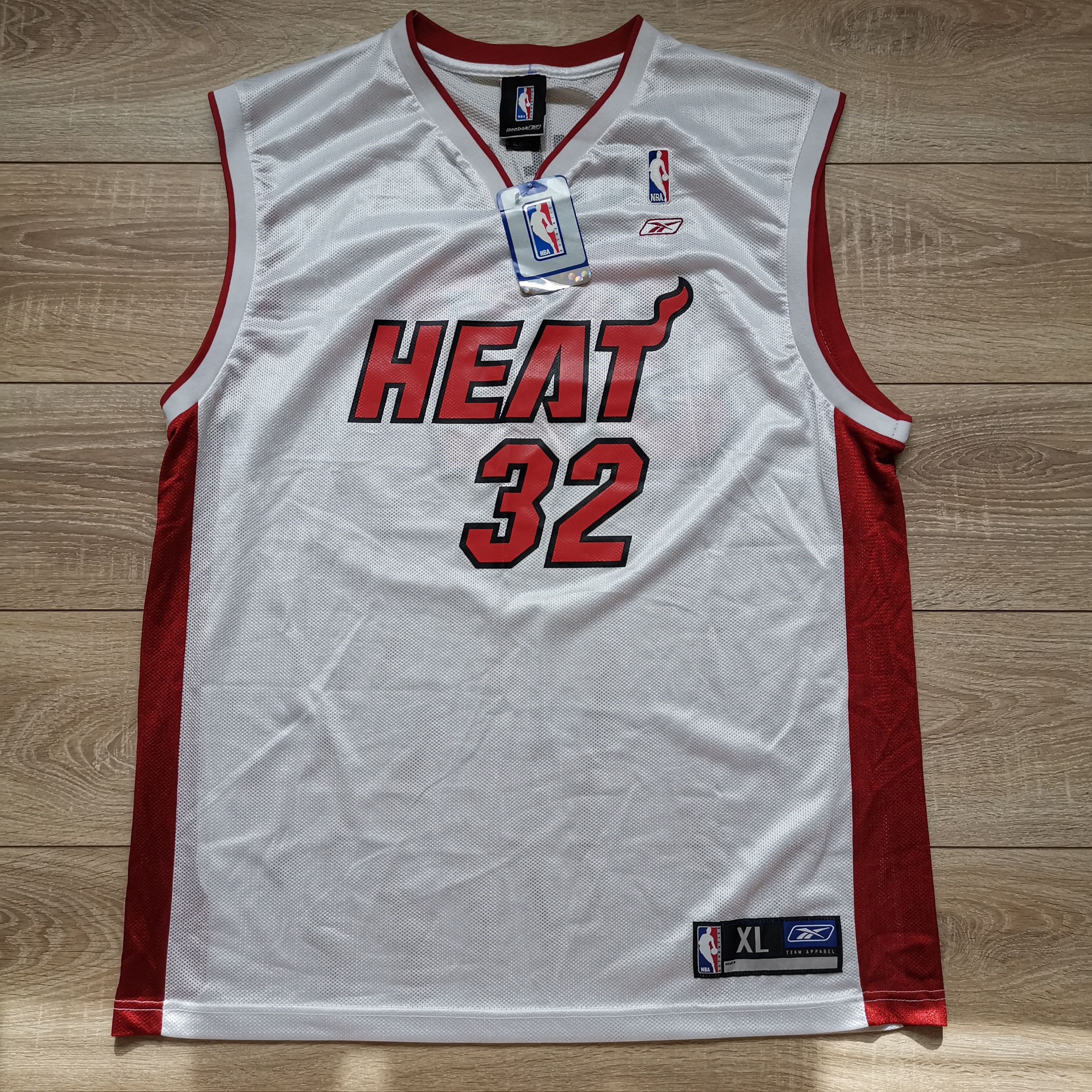 NBA NWT Reebok Miami Heat #32 Shaquille O'Neil NBA jersey Size US XL / EU 56 / 4 - 2 Thumbnail