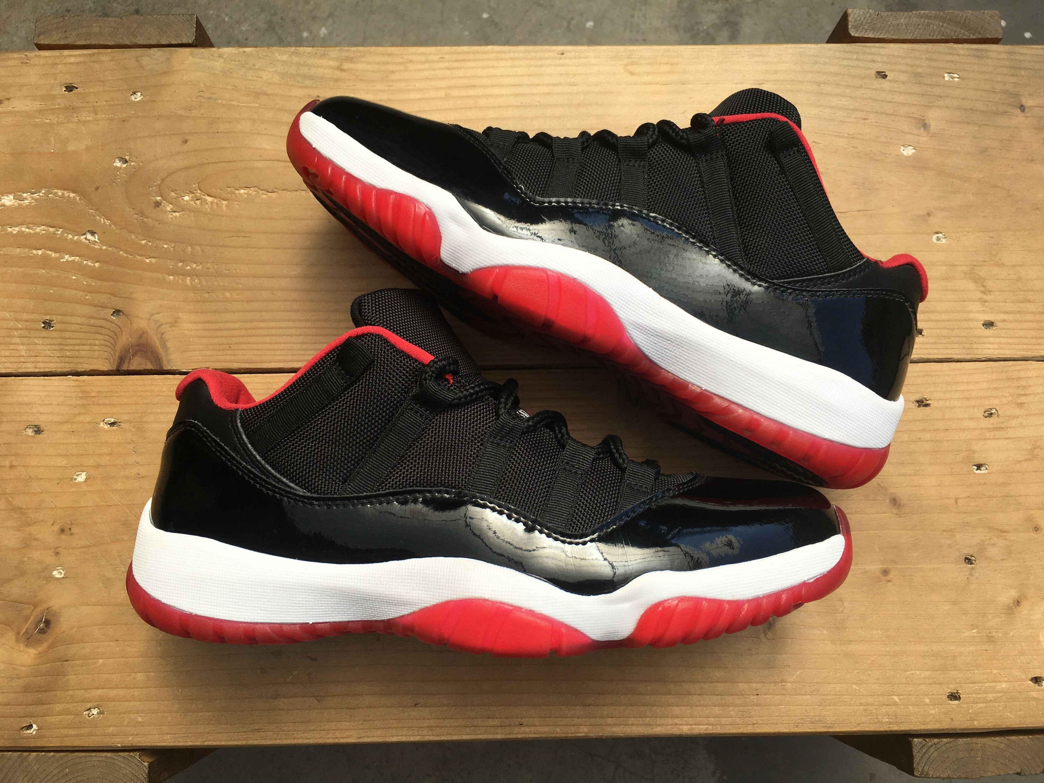 Jordan Brand × Nike 🔥 Nike Air Jordan 11 Retro Low Bred 2015 Size US 10.5 / EU 43-44 - 17 Thumbnail