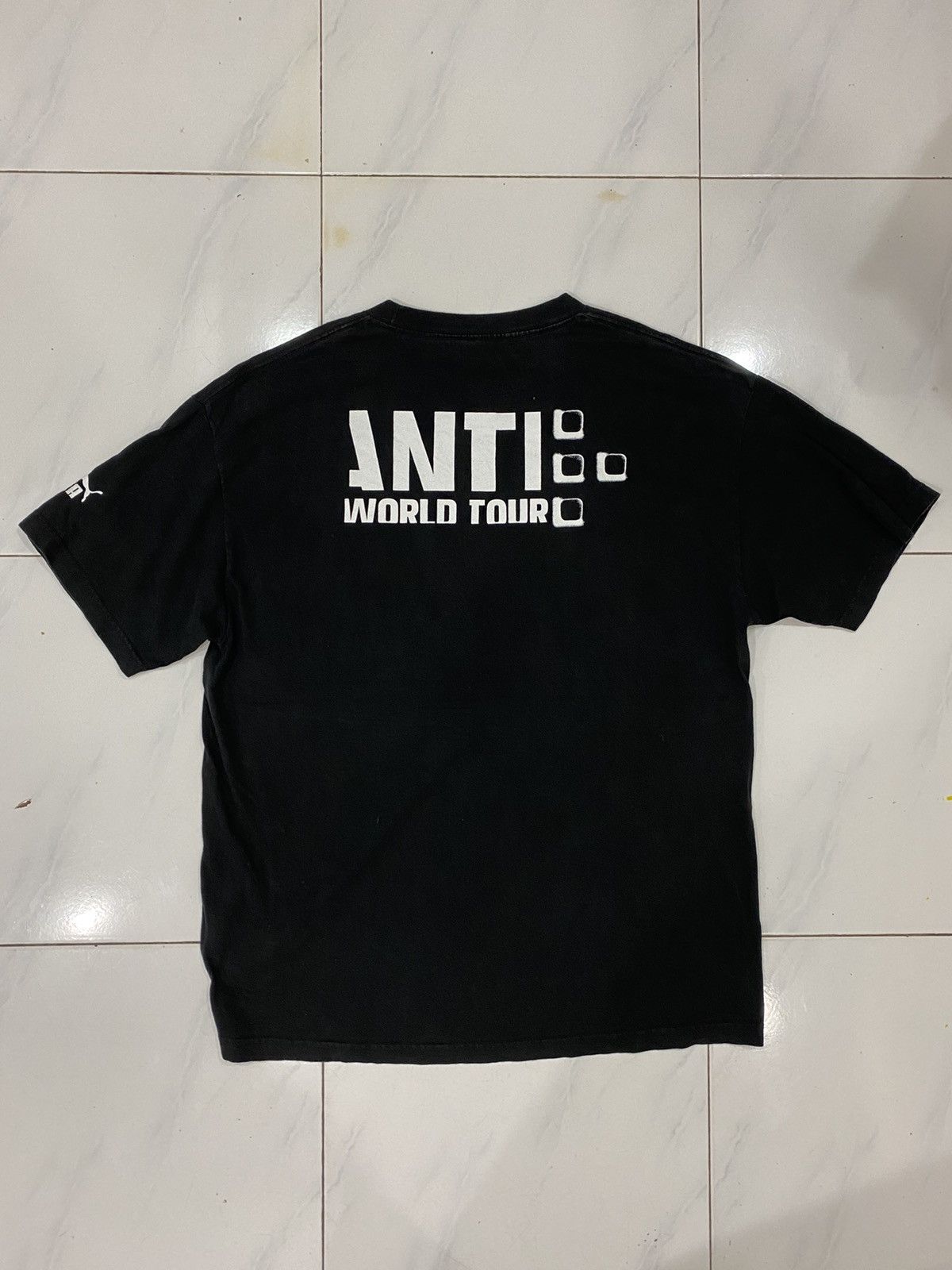 Puma × Rihanna Rihanna Riri ANTI CREW World Tour Crew Tshirt Size US XL / EU 56 / 4 - 4 Thumbnail