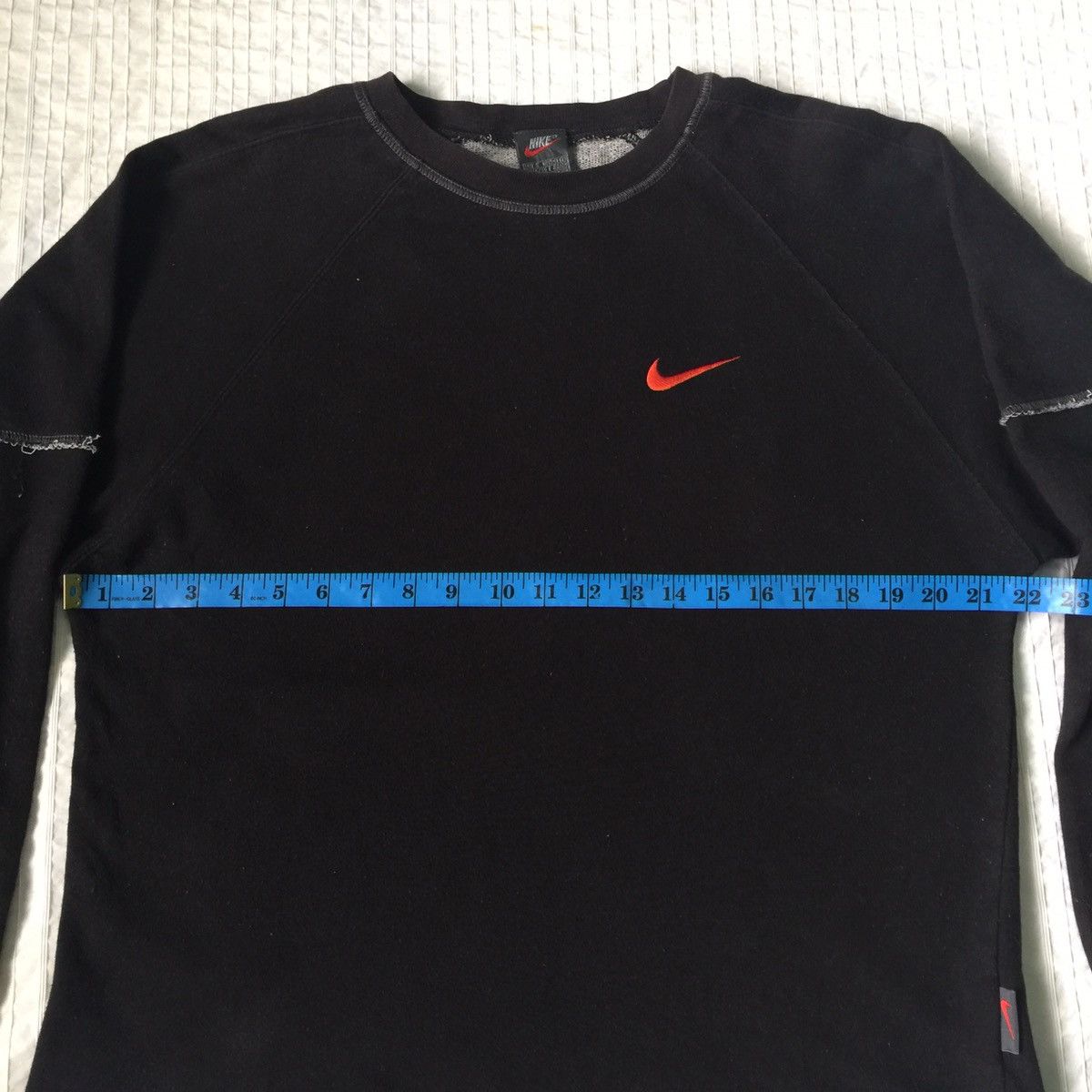 Nike Vintage Nike Sweatshirt Red Swoosh Embroidered Size US L / EU 52-54 / 3 - 13 Thumbnail