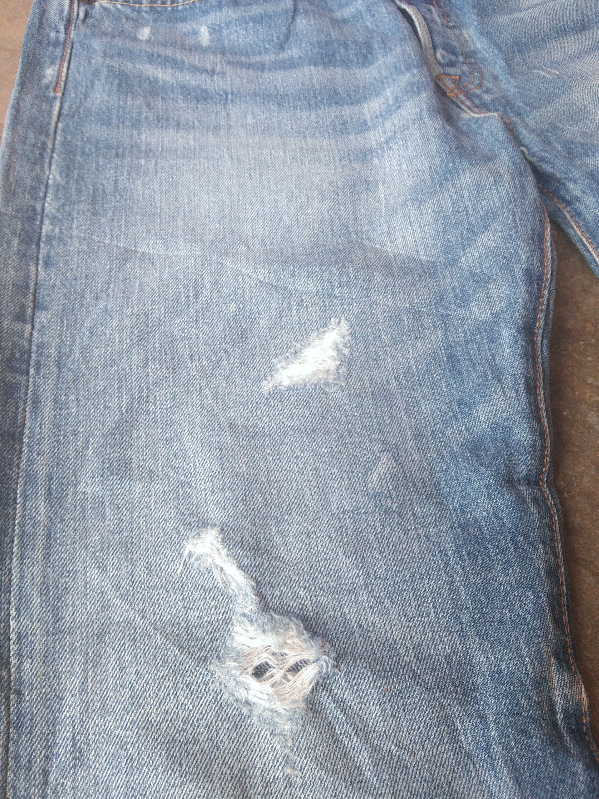 Levi's Vintage Levi's 501 Straight Leg Distressed Jeans 32x30 Size US 32 / EU 48 - 4 Thumbnail