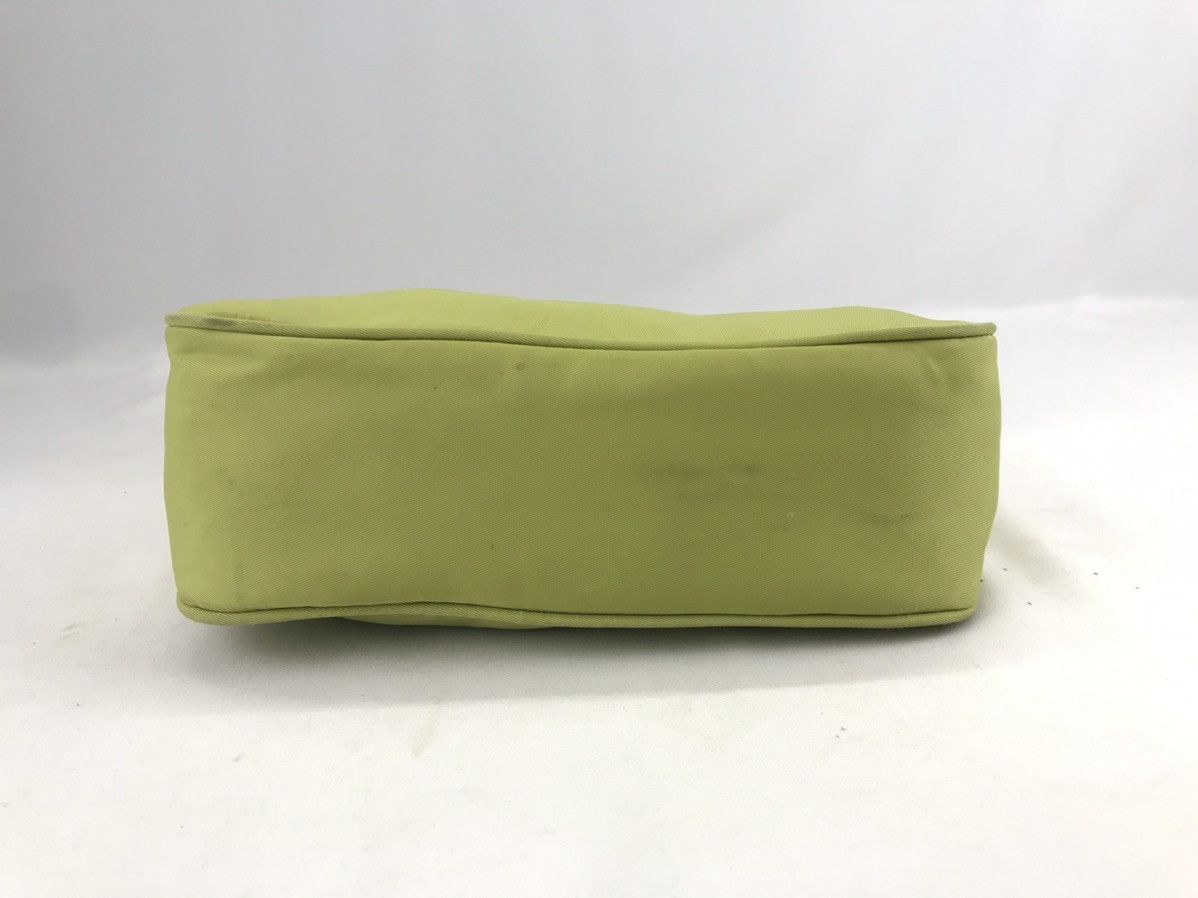Prada 🔥Hot item🔥Auth Vintage Prada Nylon Hobo Rare Colour Size ONE SIZE - 14 Thumbnail