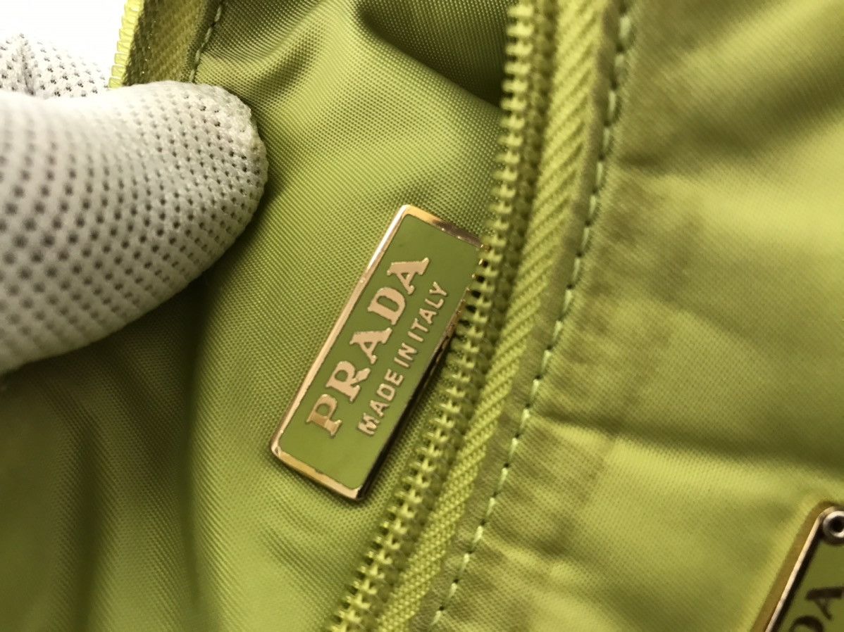 Prada 🔥Hot item🔥Auth Vintage Prada Nylon Hobo Rare Colour Size ONE SIZE - 19 Thumbnail