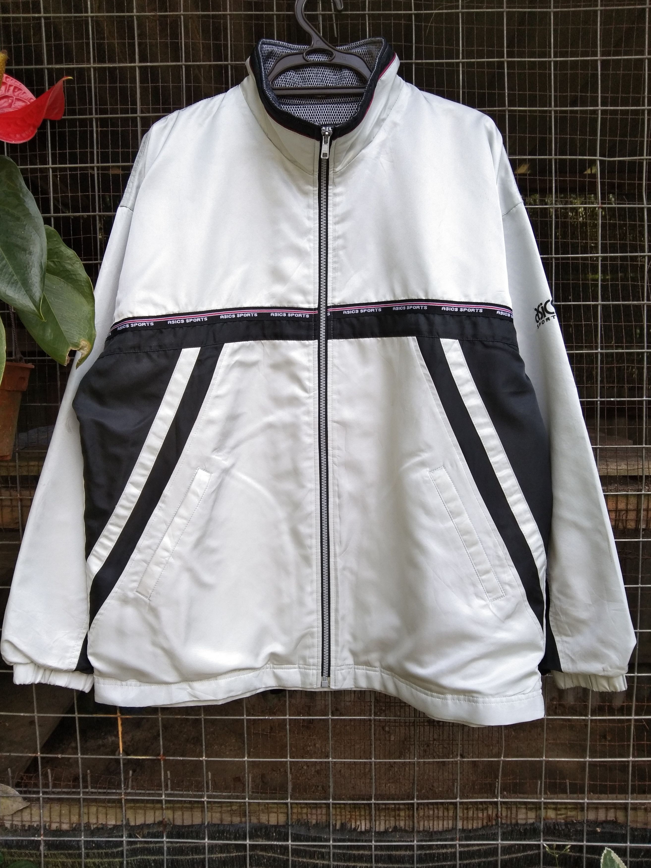 ASICS SPORT MEN'S LIGHT JACKET
