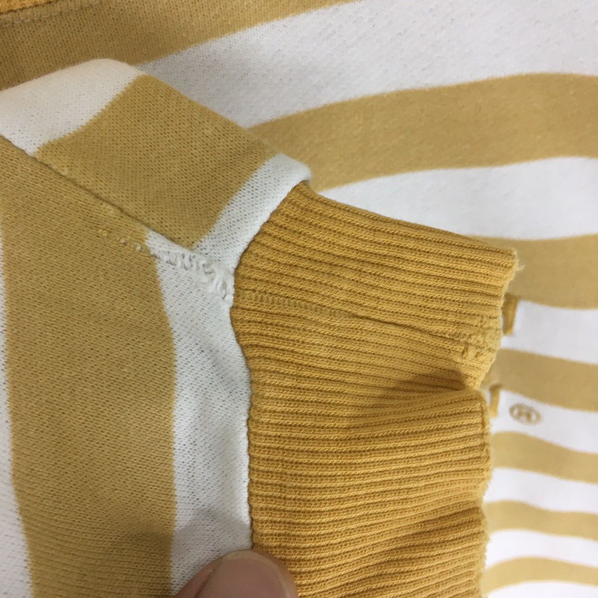 Vintage Vintage design Elle stripe embroidery sweatshirt jumper Size US L / EU 52-54 / 3 - 10 Thumbnail