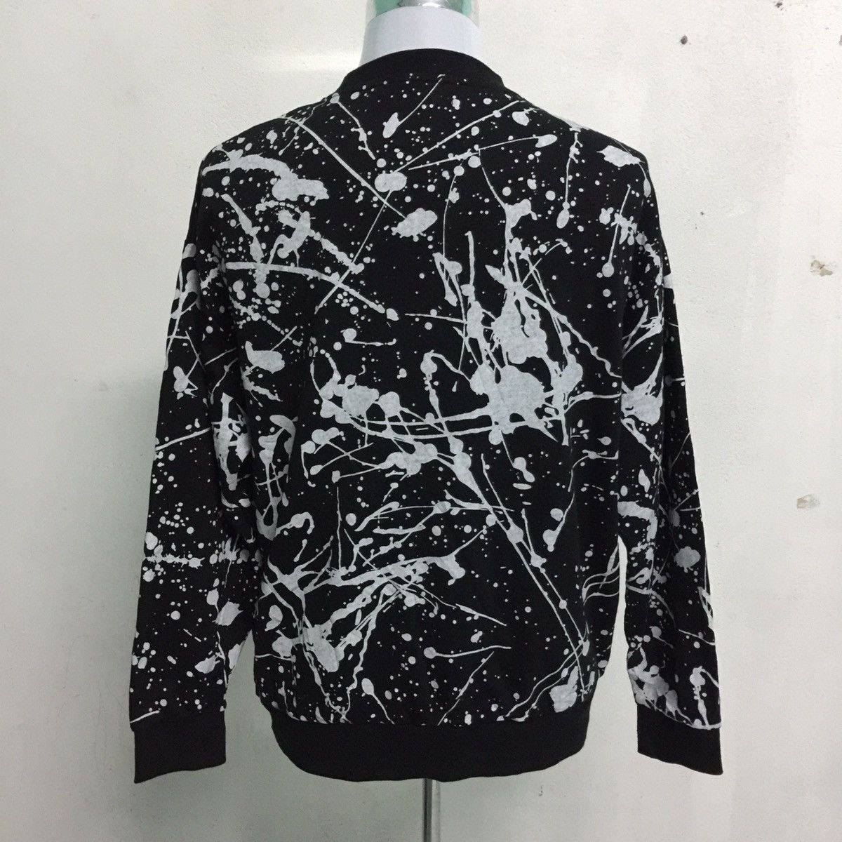 Japanese Brand Direct from confirm original design sweatshirt Size US L / EU 52-54 / 3 - 4 Thumbnail