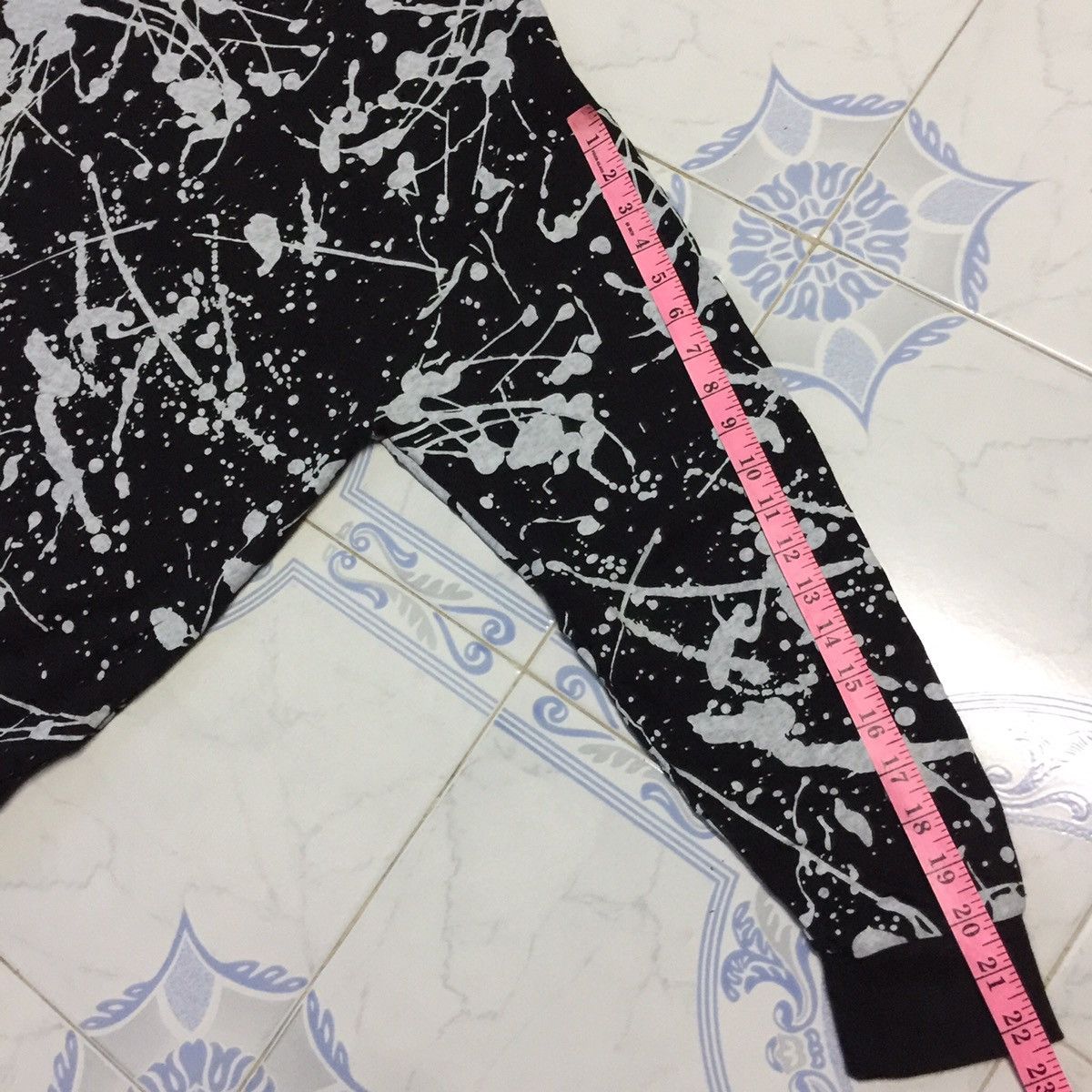 Japanese Brand Direct from confirm original design sweatshirt Size US L / EU 52-54 / 3 - 14 Thumbnail