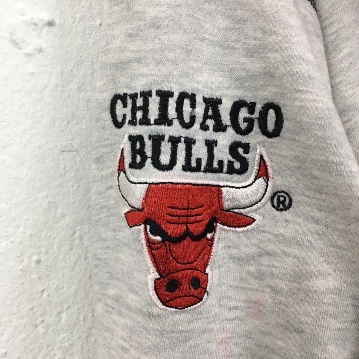 NBA × Vintage Rare Vintage NBA Chicago Bulls All Logo Embroidery Hoodie Size US M / EU 48-50 / 2 - 12 Thumbnail
