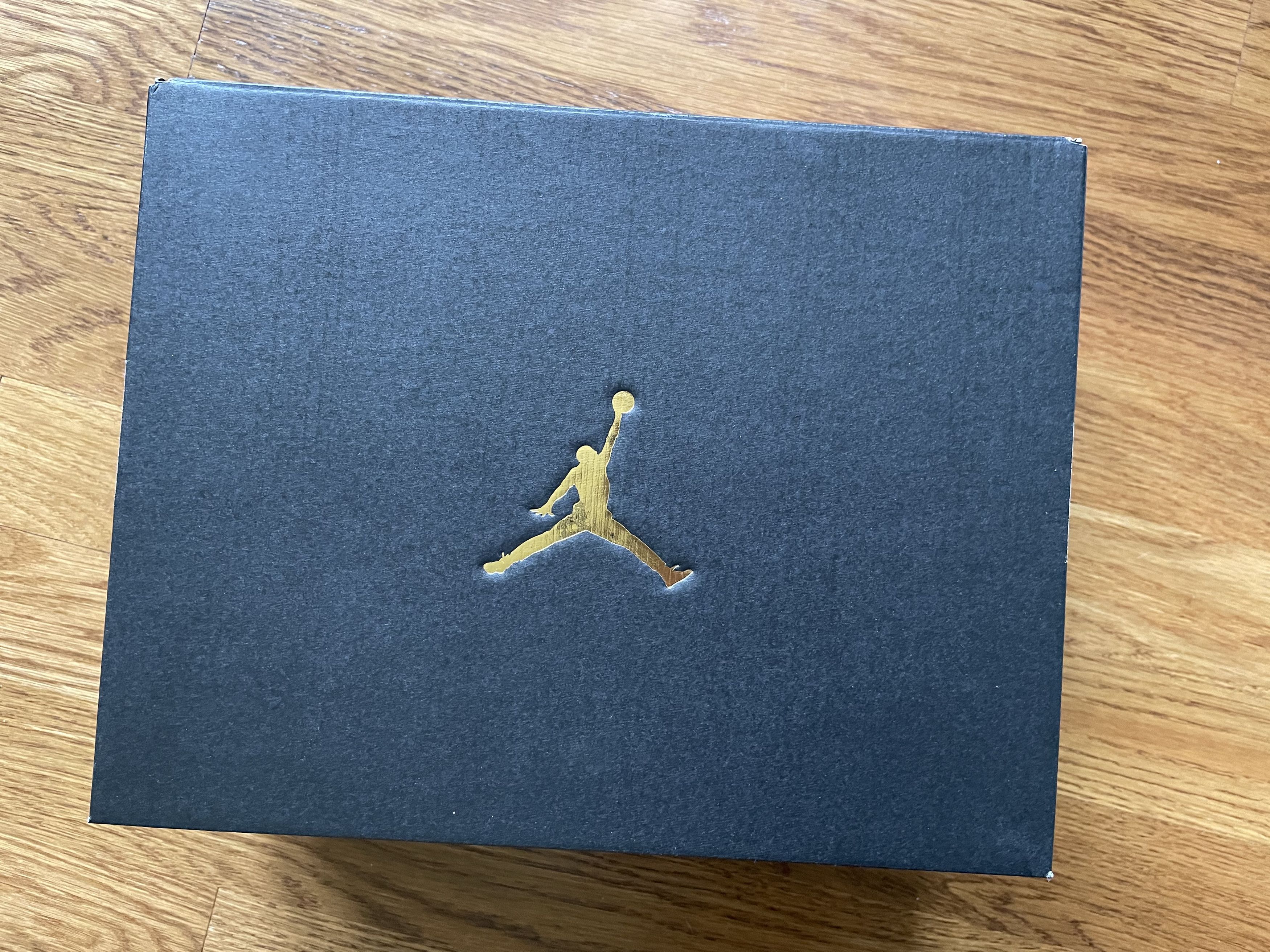 Jordan Brand GS 5Y SHIPS FAST Jordan 1 Low Reverse Bred SE OG 3 4 11 Size US 5 / EU 37 - 10 Thumbnail