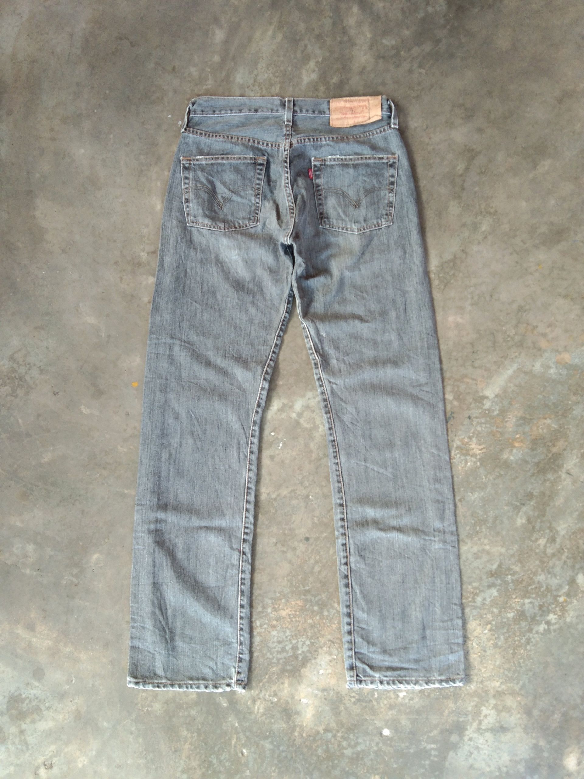 Levi's × Vintage Vintage Levis 501 Grey Straight Leg Distressed Jeans 30x32 Size US 30 / EU 46 - 2 Thumbnail