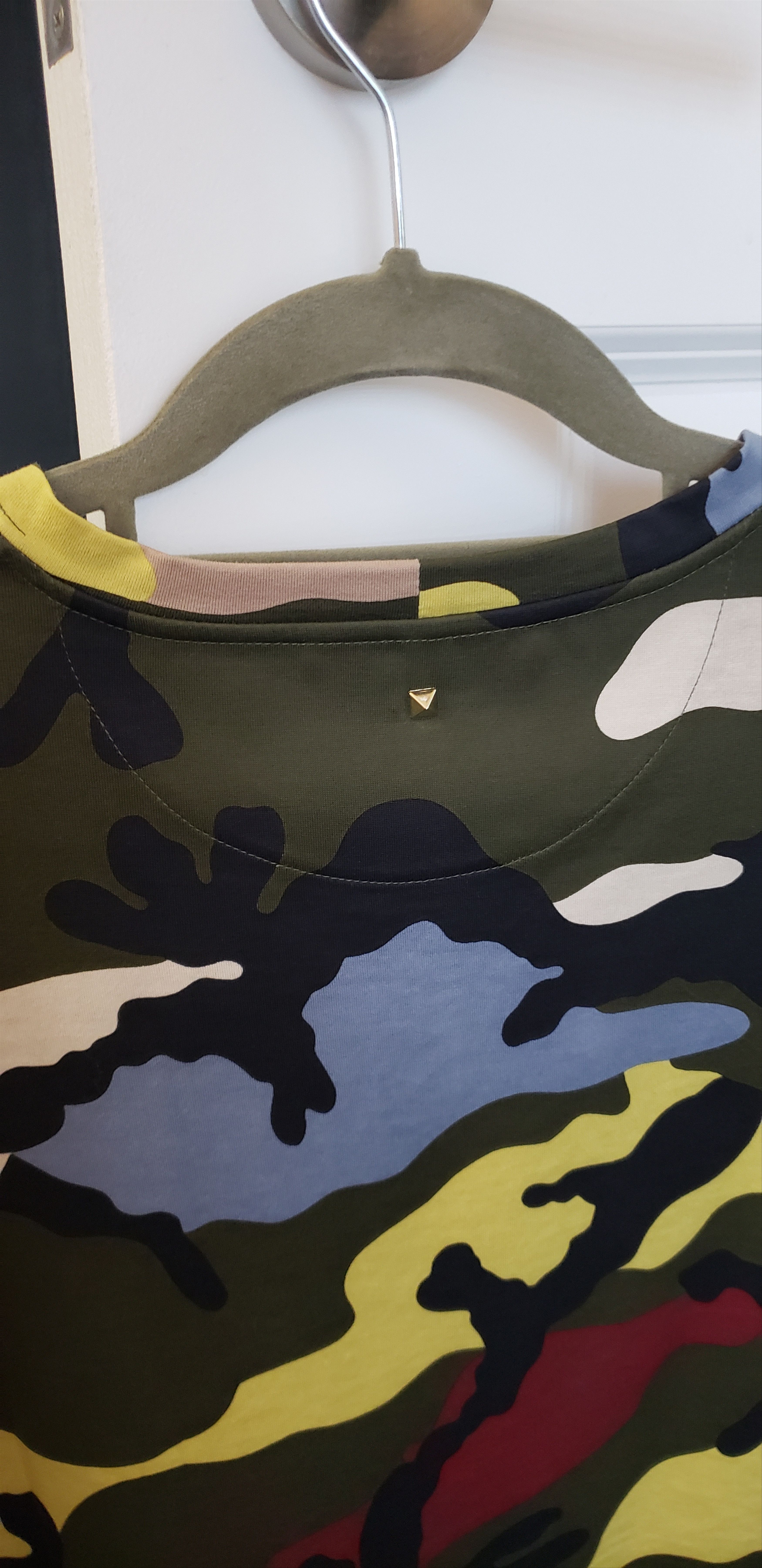 Valentino Camo T shirts Size US S / EU 44-46 / 1 - 4 Thumbnail