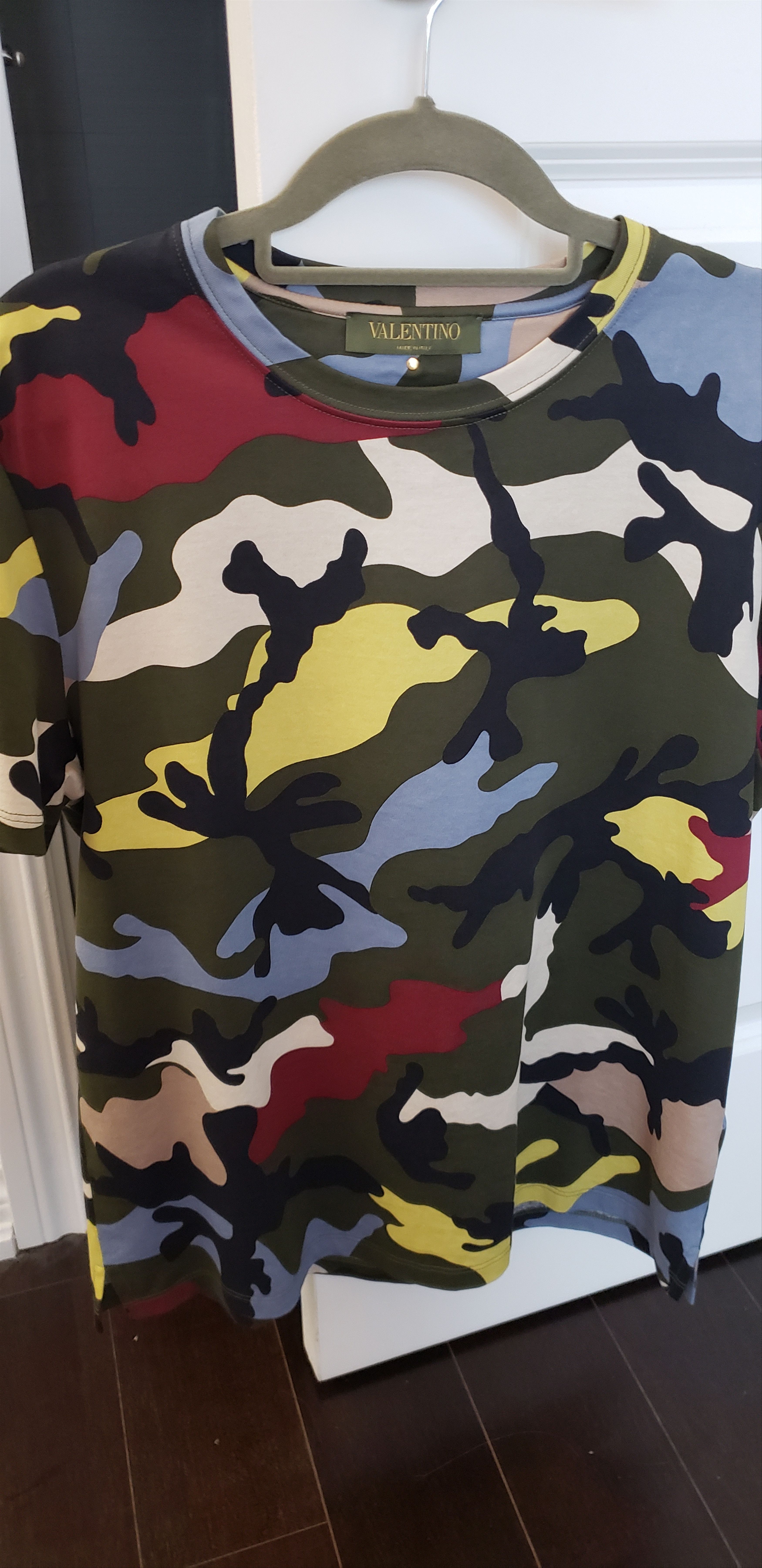 Valentino Camo T shirts Size US S / EU 44-46 / 1 - 2 Thumbnail