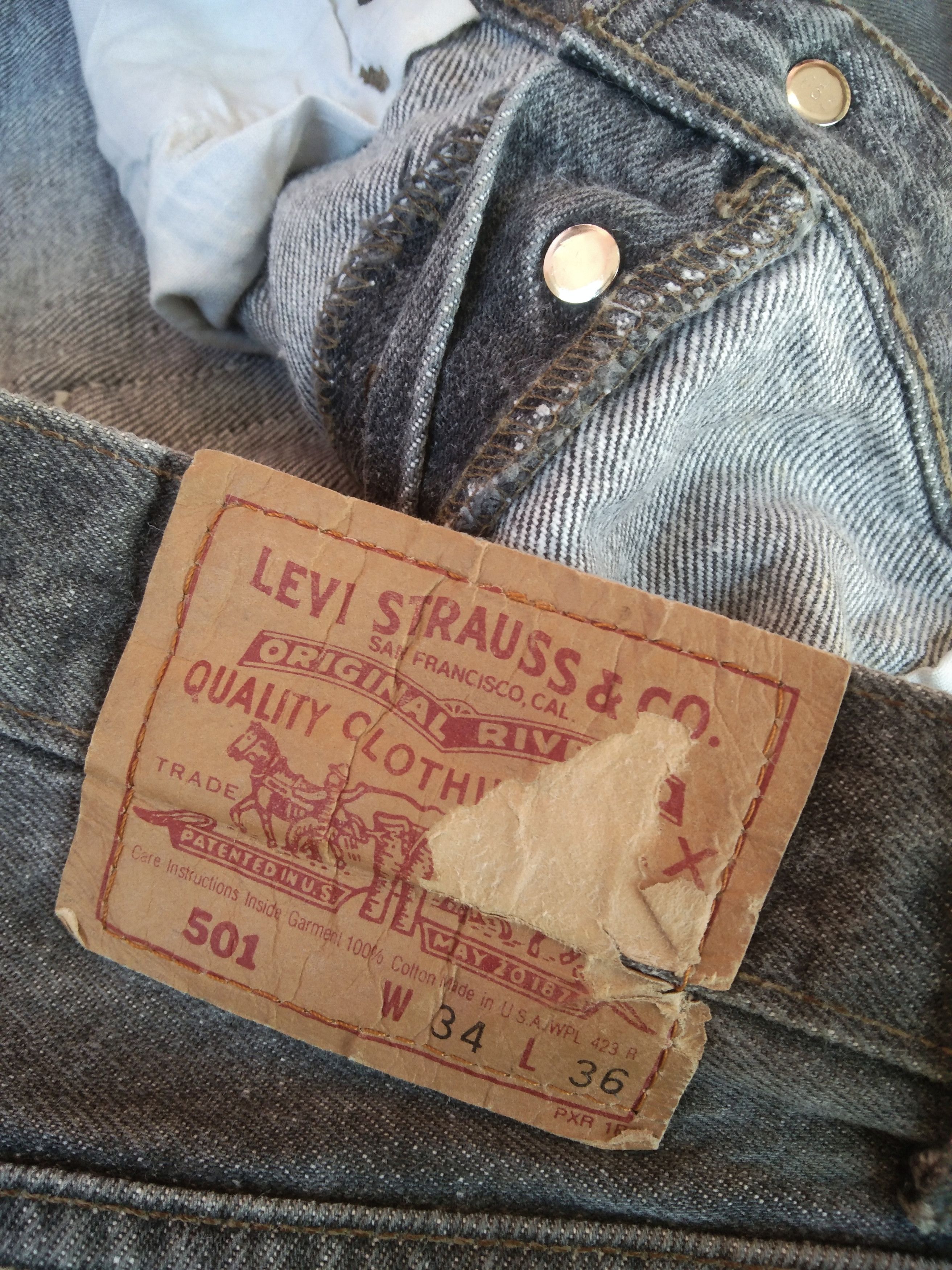 Levi's × Vintage 90s Vintage Levis 501 Made In USA Distressed Jeans 33x30 Size US 33 - 4 Thumbnail