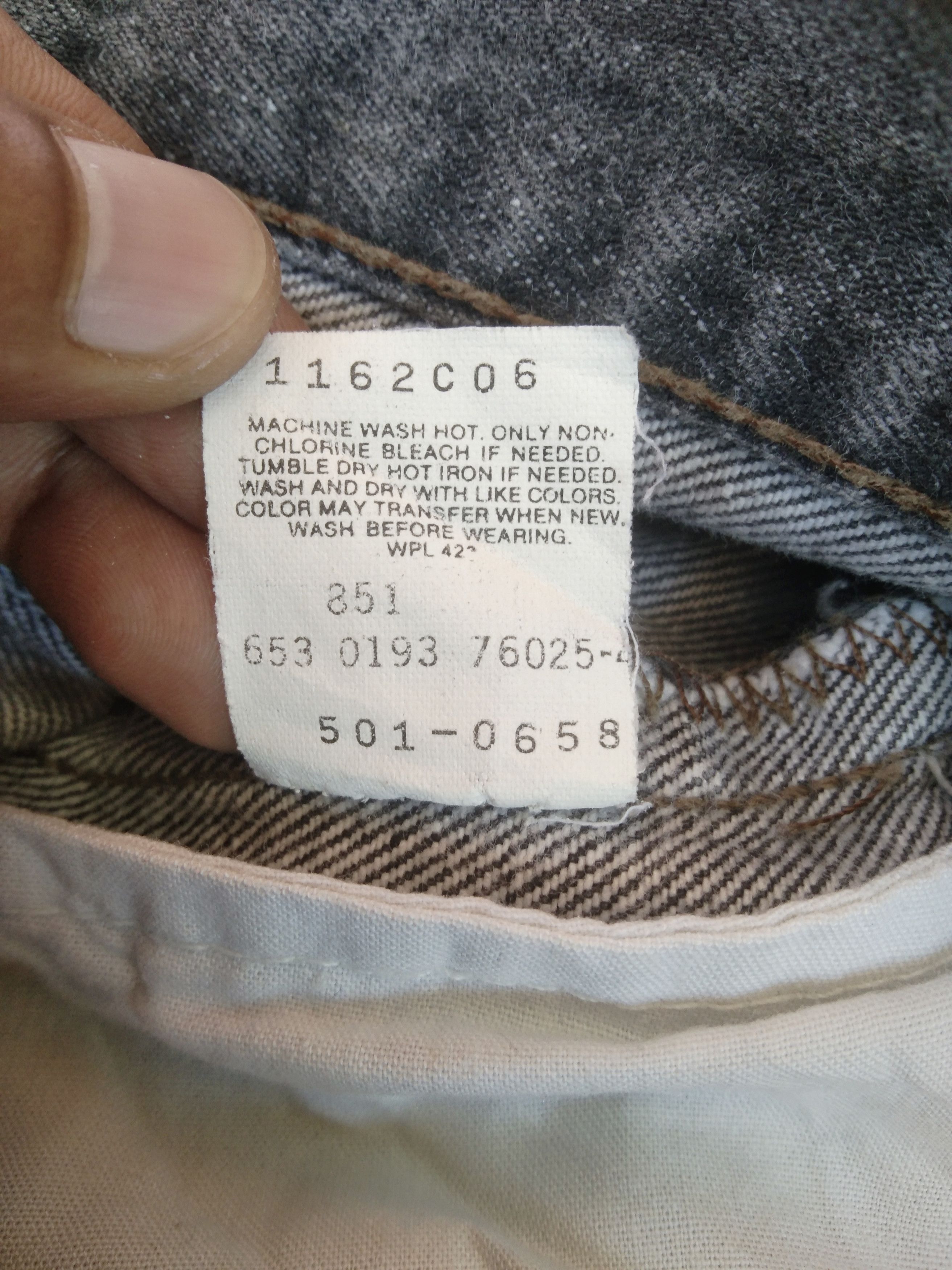 Levi's × Vintage 90s Vintage Levis 501 Made In USA Distressed Jeans 33x30 Size US 33 - 11 Thumbnail