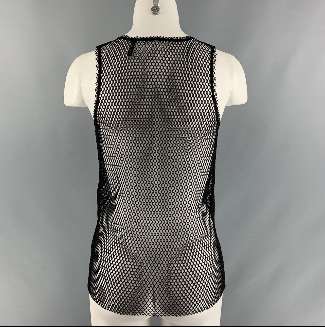 Designer SLEEVELESS BLACK FISHNET SEMI SHEER STRECHABLE BY TERRITORY Size US M / EU 48-50 / 2 - 2 Thumbnail