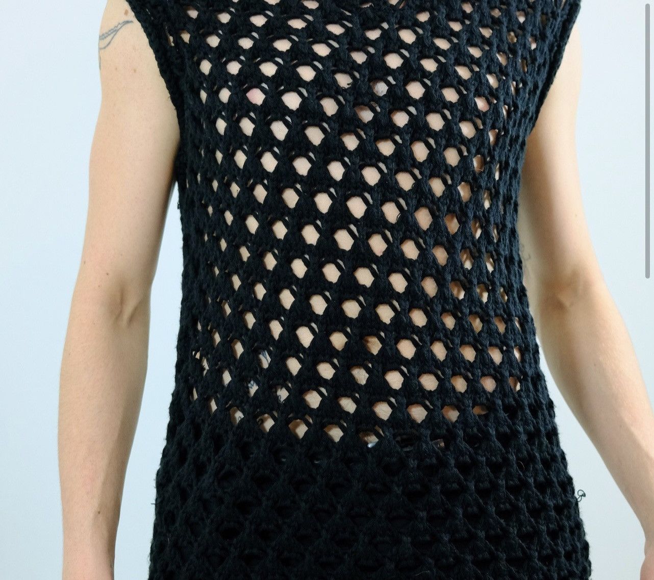 Designer SLEEVELESS BLACK FISHNET SEMI SHEER STRECHABLE BY TERRITORY Size US M / EU 48-50 / 2 - 10 Thumbnail