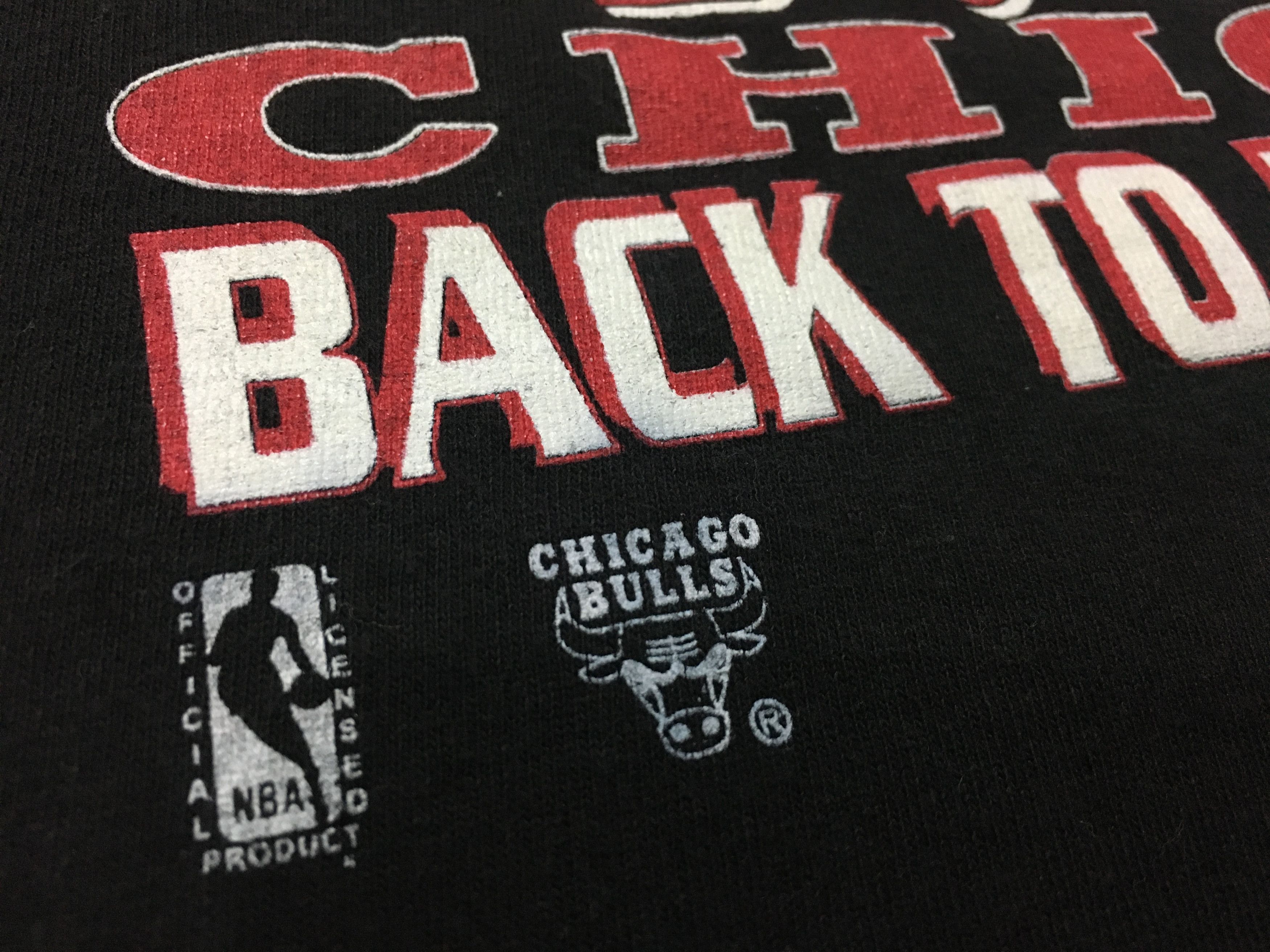 NBA × Rap Tees × Vintage Vintage Chicago Bulls Shirt 1993 World Champs Back to Back Size US XL / EU 56 / 4 - 5 Thumbnail