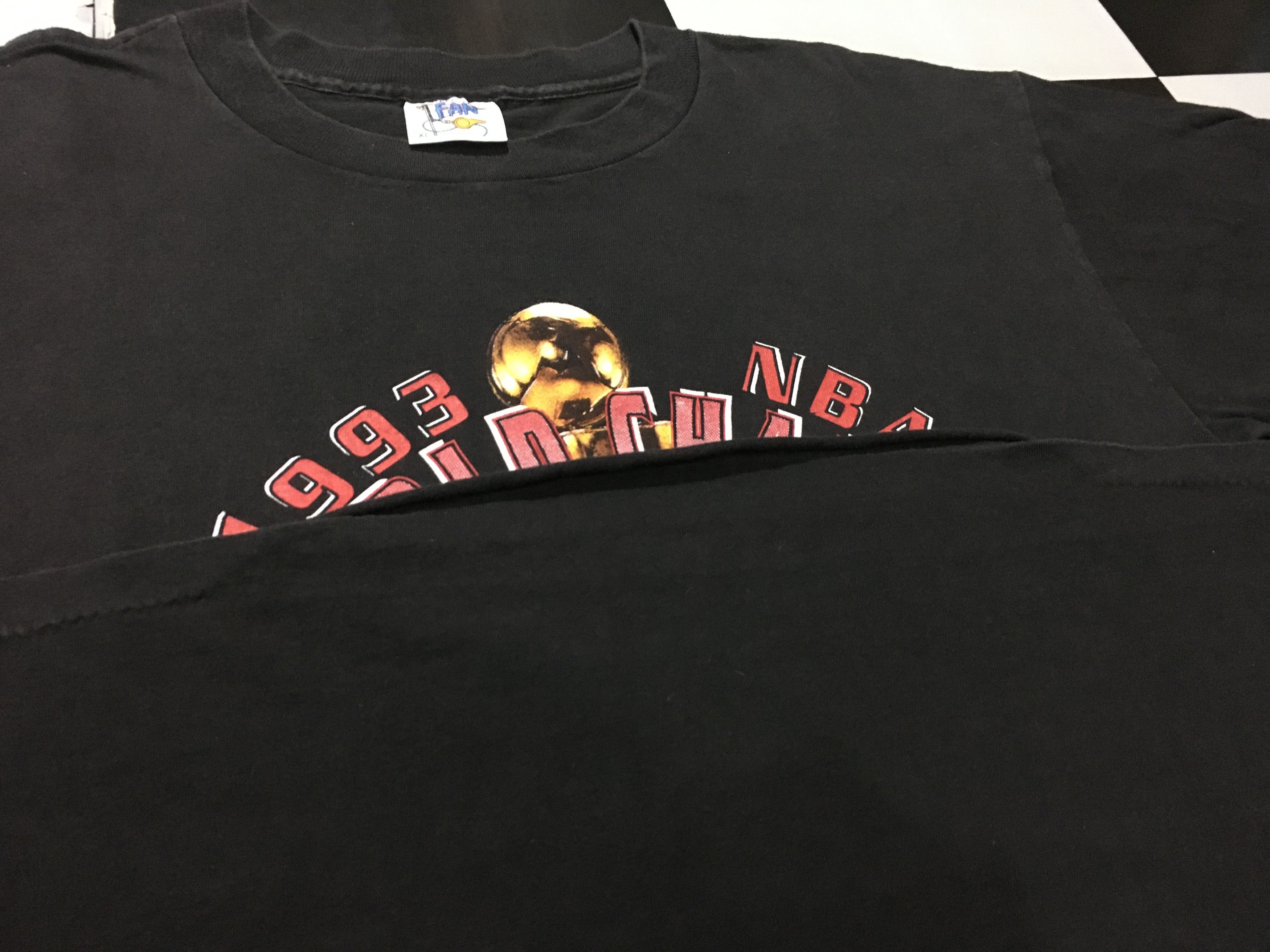 NBA × Rap Tees × Vintage Vintage Chicago Bulls Shirt 1993 World Champs Back to Back Size US XL / EU 56 / 4 - 8 Thumbnail