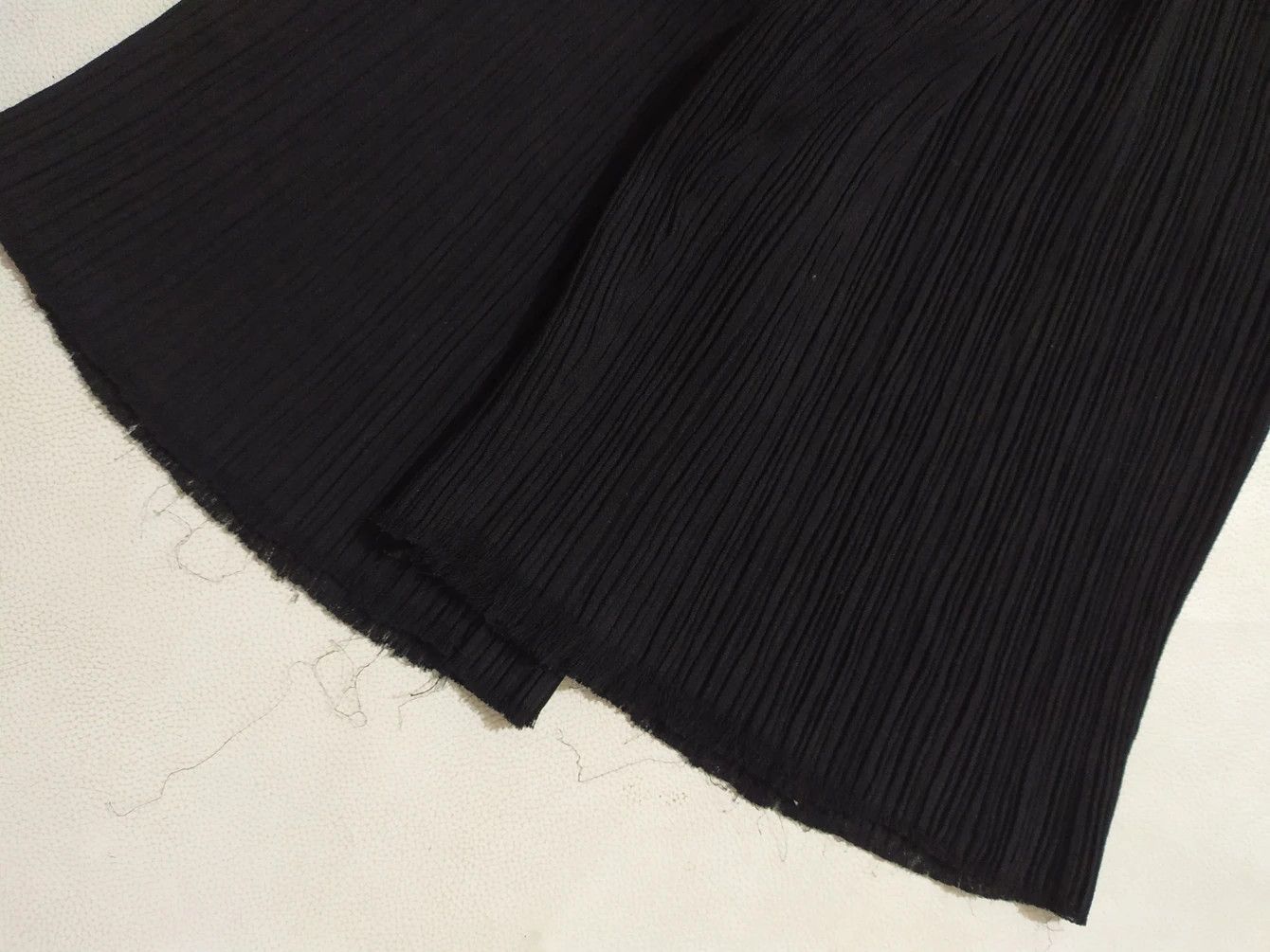 Issey Miyake 🔥Issey Miyake Pleats Please Pants Stretch Hairy Hem Size 28" / US 6 / IT 42 - 9 Thumbnail