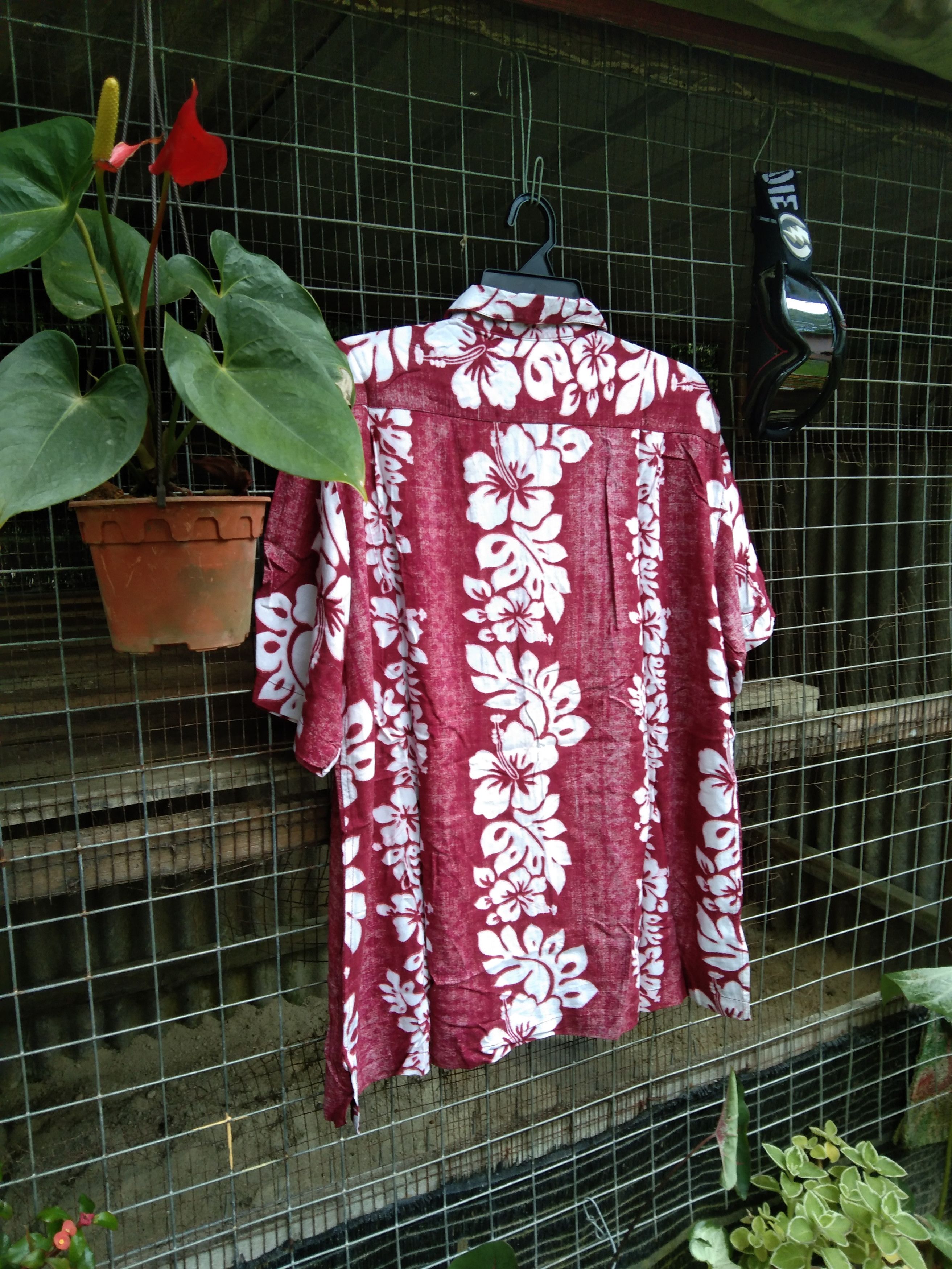 Vintage VINTAGE MEN'S BUTTON UP HAWAIIAN SHIRT Size US L / EU 52-54 / 3 - 6 Thumbnail