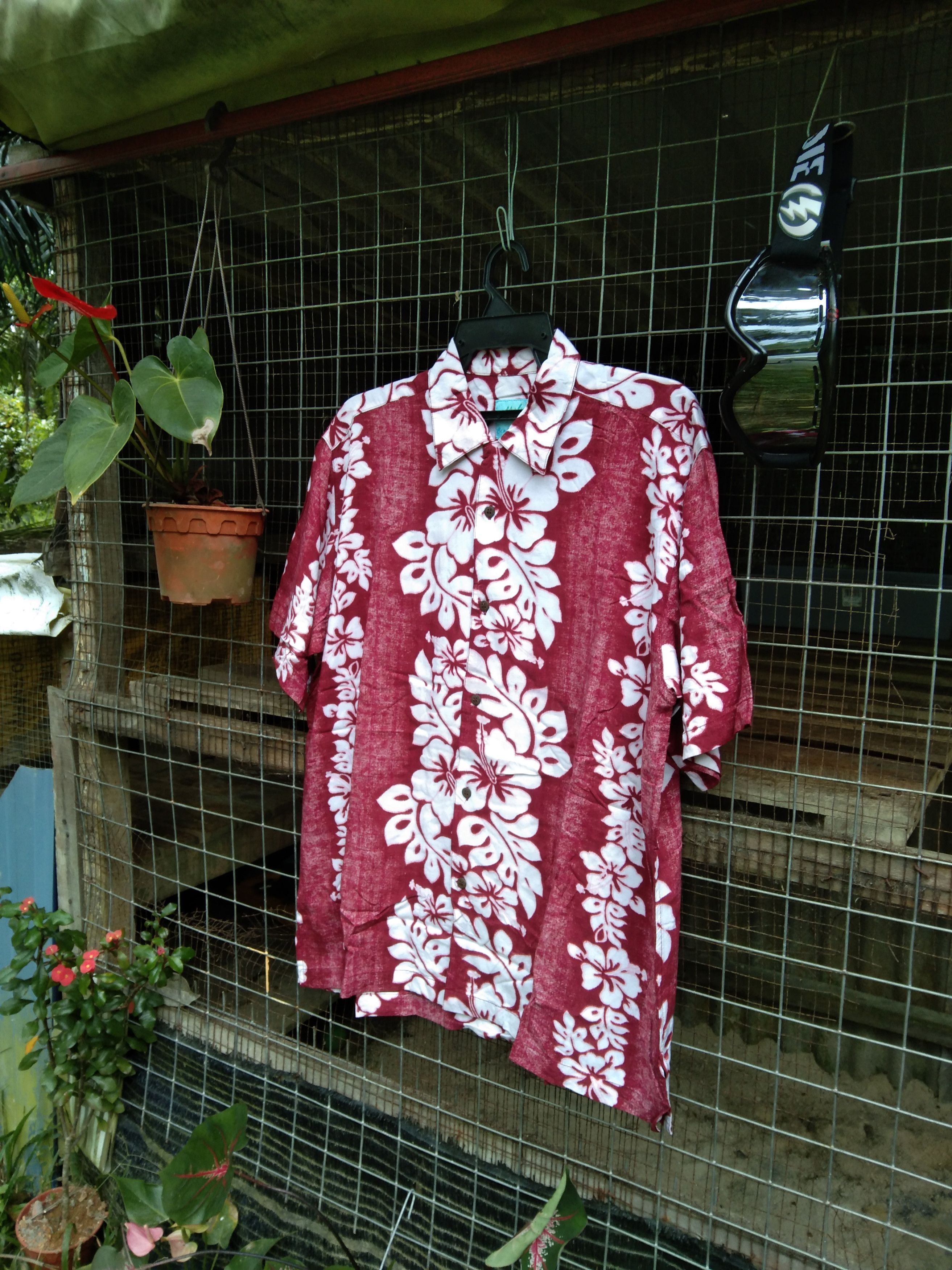 Vintage VINTAGE MEN'S BUTTON UP HAWAIIAN SHIRT Size US L / EU 52-54 / 3 - 2 Thumbnail