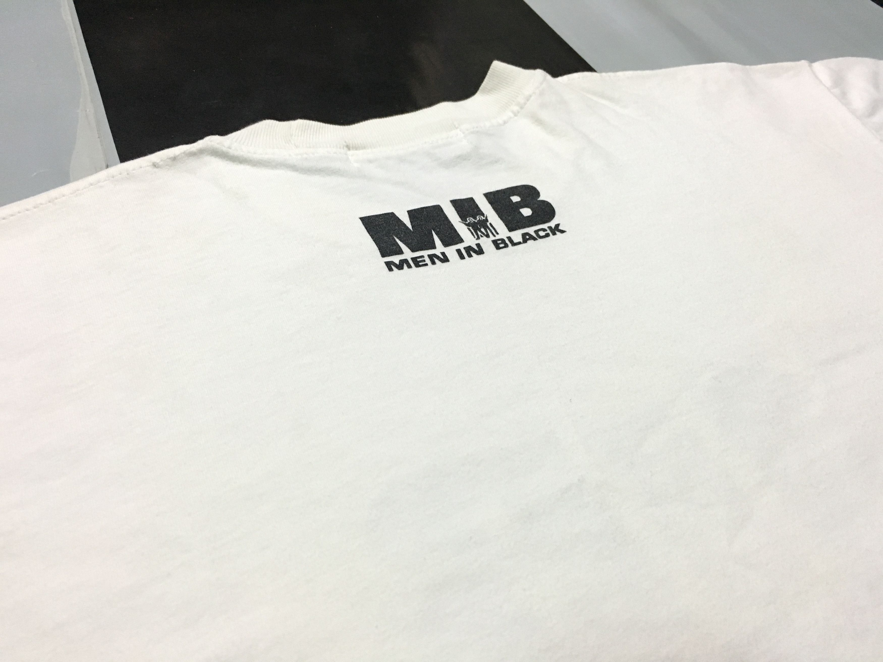 Vintage Vintage Men in black shirt MIB Will Smith Tommy Lee Jones Size US L / EU 52-54 / 3 - 3 Thumbnail