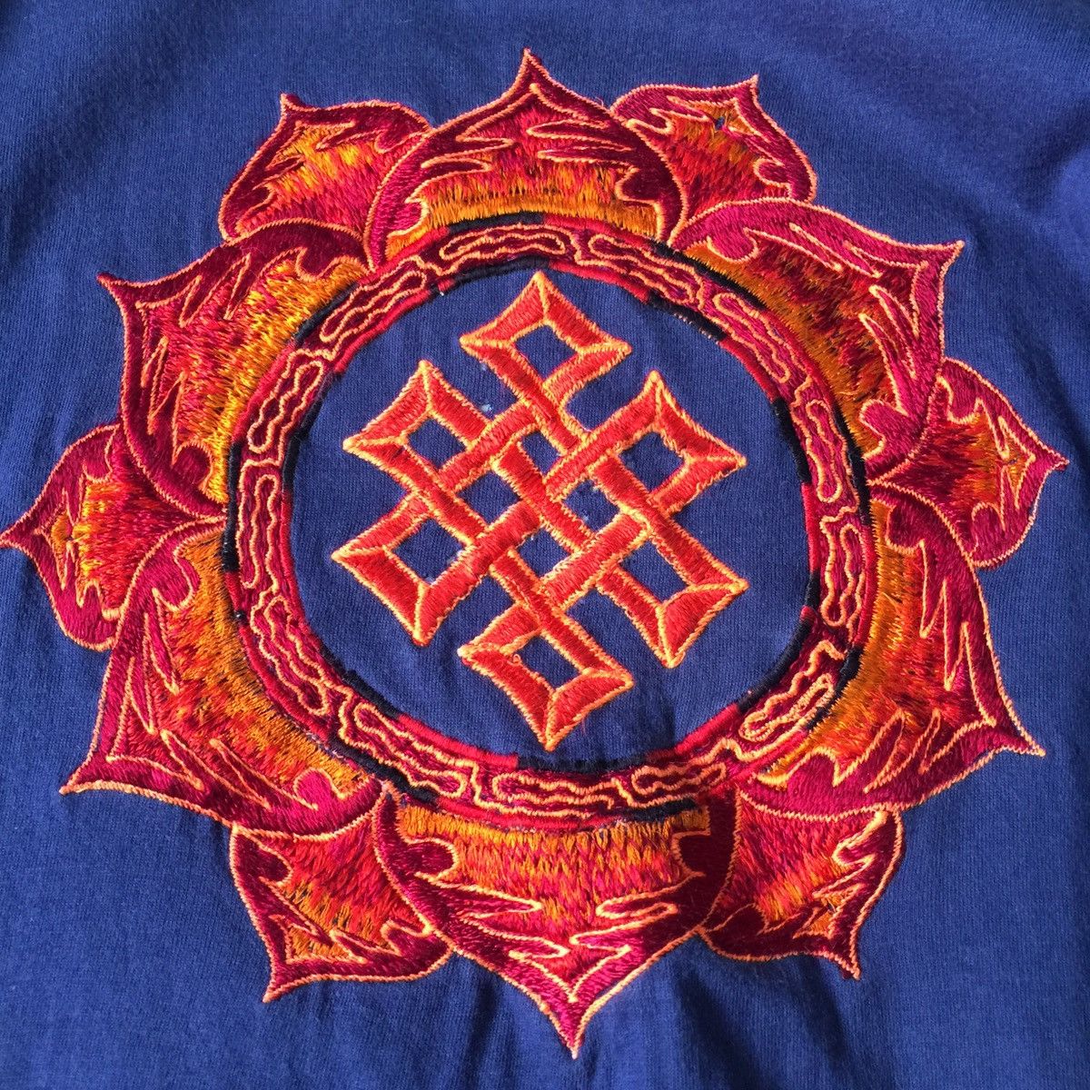 Other Rare embroidered big shiny logo at tshirt Size US M / EU 48-50 / 2 - 2 Thumbnail
