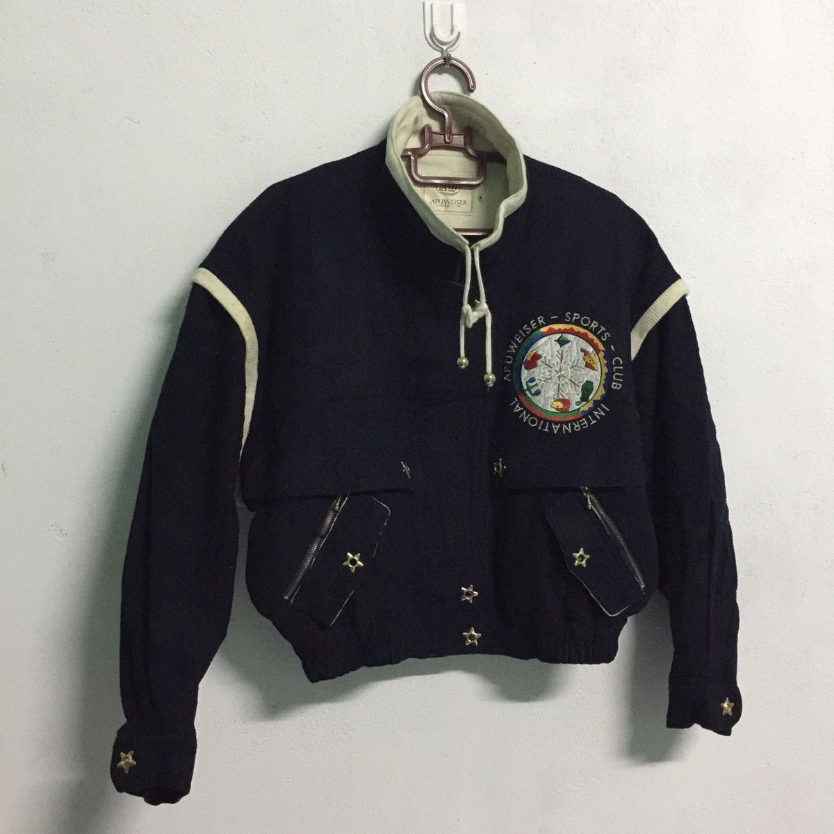 Japanese Brand Apuweiser sport club international jacket Size US M / EU 48-50 / 2 - 3 Thumbnail