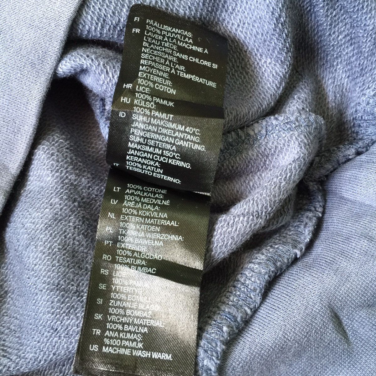H&M Divided H&M Sweatshirt Blue Camouflaged Fashionable style Size US L / EU 52-54 / 3 - 13 Thumbnail
