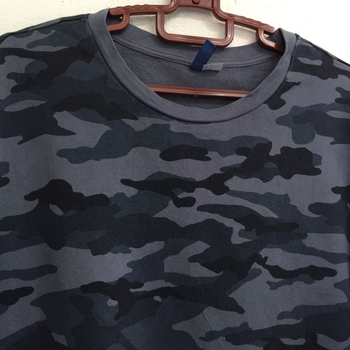 H&M Divided H&M Sweatshirt Blue Camouflaged Fashionable style Size US L / EU 52-54 / 3 - 5 Thumbnail