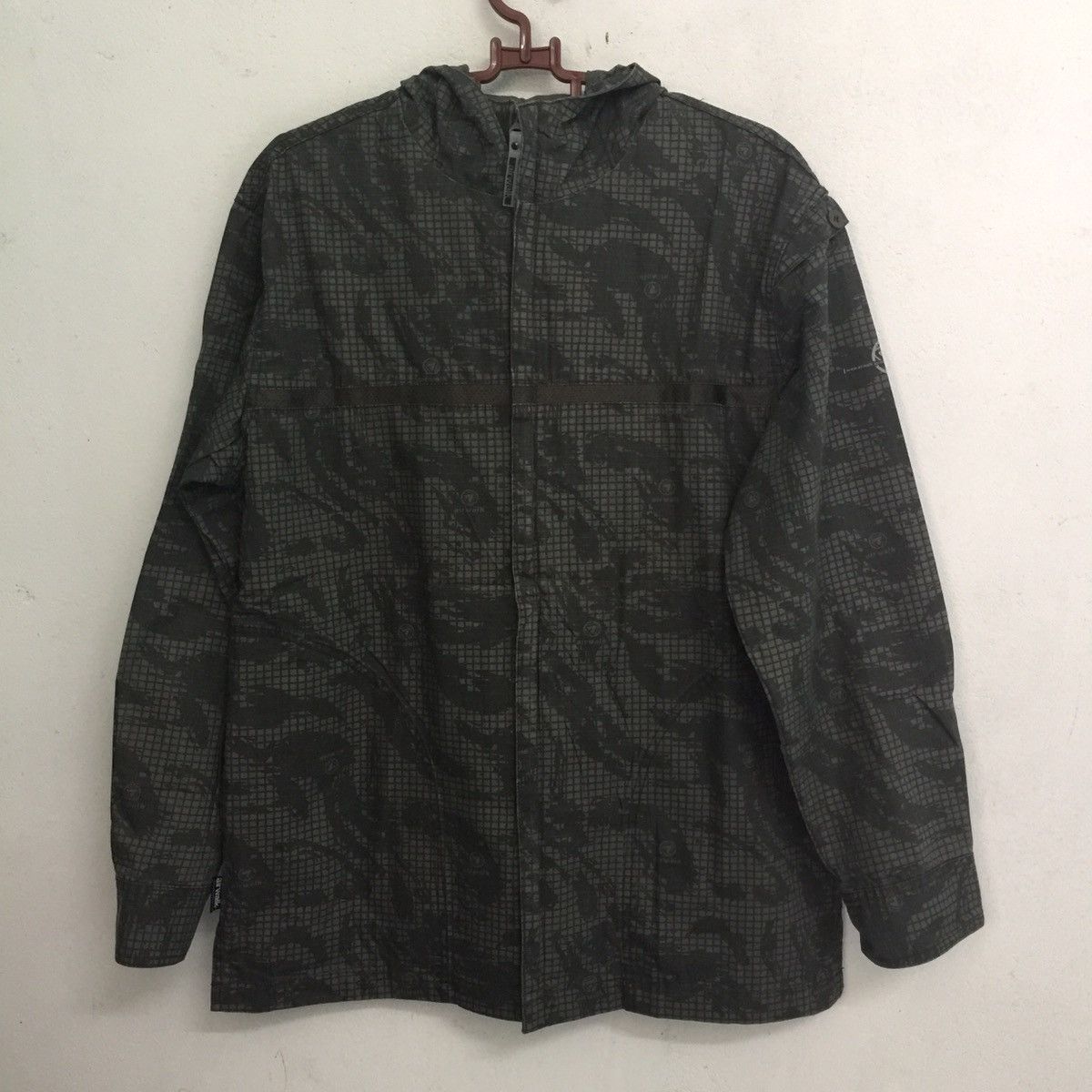 Airwalk Full monogram airwalk jacket Size US M / EU 48-50 / 2 - 2 Thumbnail