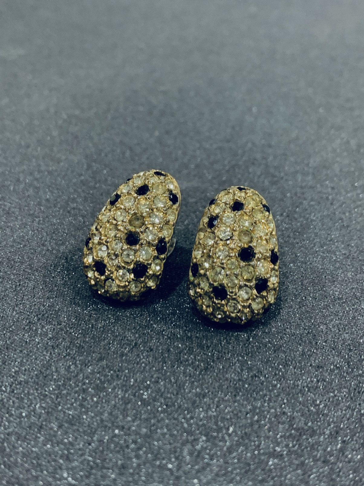 Vintage VINTAGE ESTATE KENNETH JAY LANE KJL DIAMONDS CLIP EARRINGS Size ONE SIZE - 1 Thumbnail