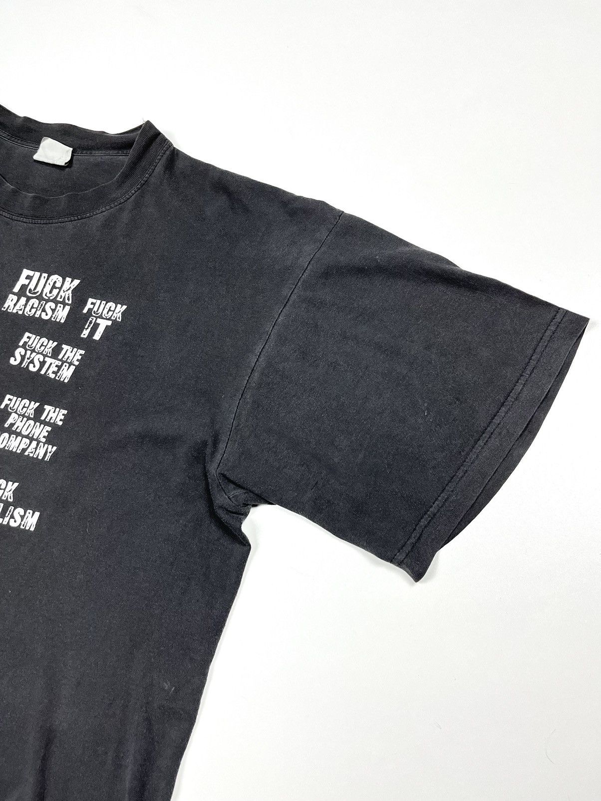 Vintage Vintage Fuck Everything T-shirt Faded 90s Size US XL / EU 56 / 4 - 6 Thumbnail