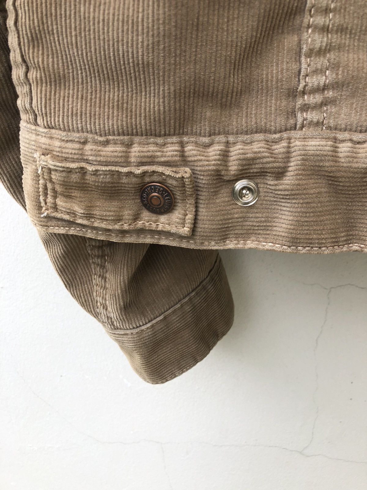 Levi's Vintage Clothing Vintage 1994 LVC Levi’s Sherpa Lined Corduroy Trucker Jacket Size US M / EU 48-50 / 2 - 14 Thumbnail