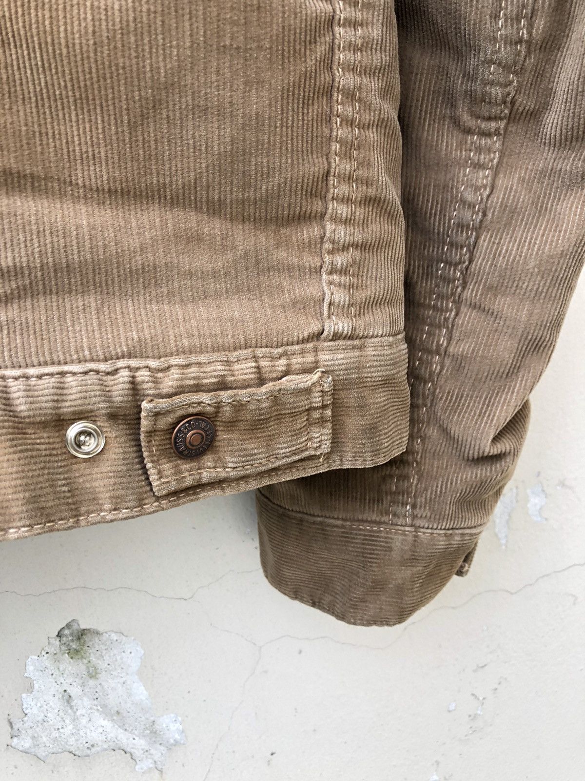 Levi's Vintage Clothing Vintage 1994 LVC Levi’s Sherpa Lined Corduroy Trucker Jacket Size US M / EU 48-50 / 2 - 11 Thumbnail