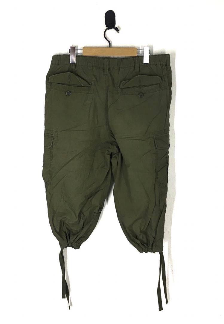 Uniqlo UNIQLO Short in Green Size US 36 / EU 52 - 2 Thumbnail
