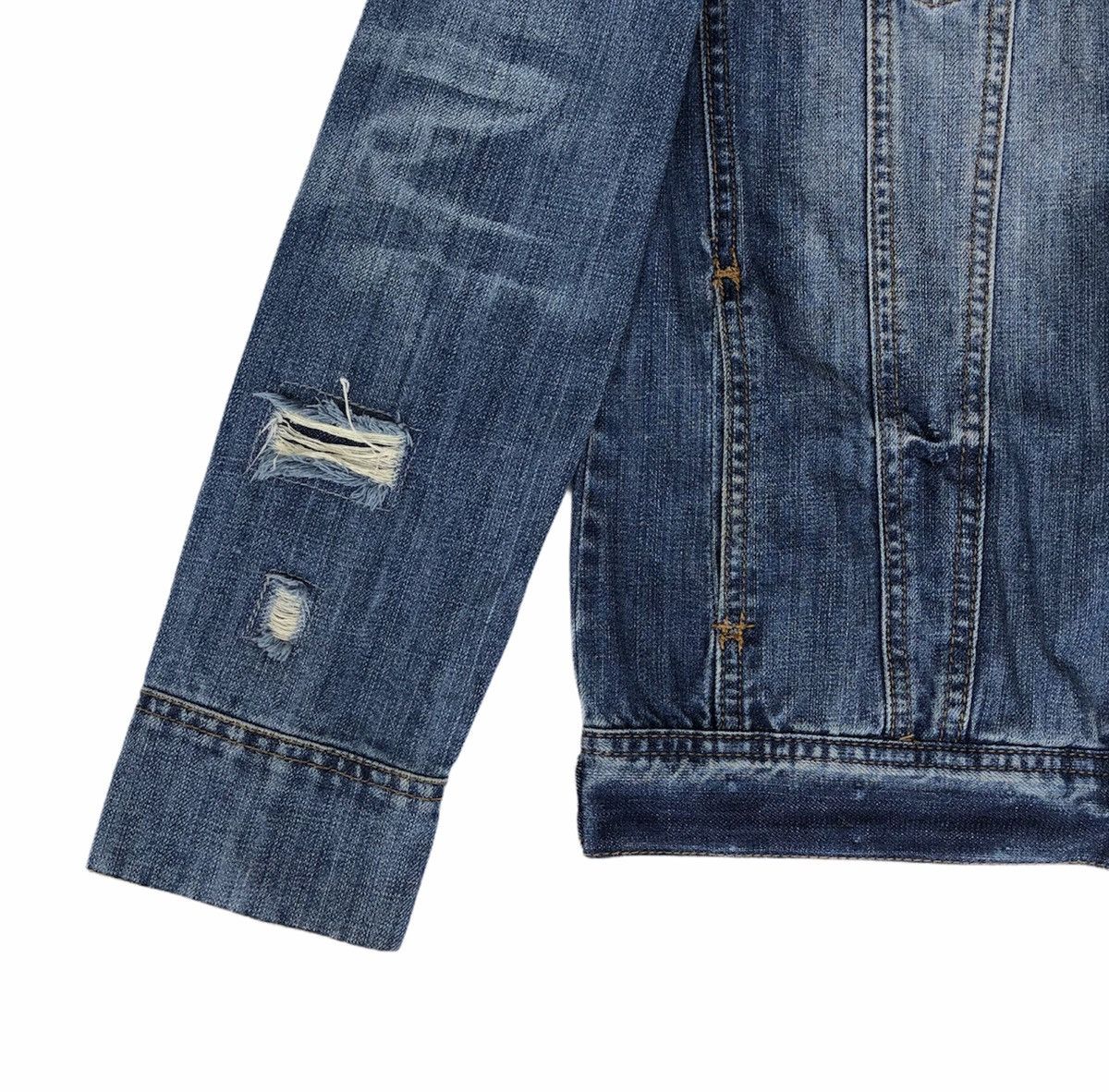 Japanese Brand Charles And A Half Men's Distressed Denim ZipUp Jean Jacket Size US M / EU 48-50 / 2 - 16 Thumbnail