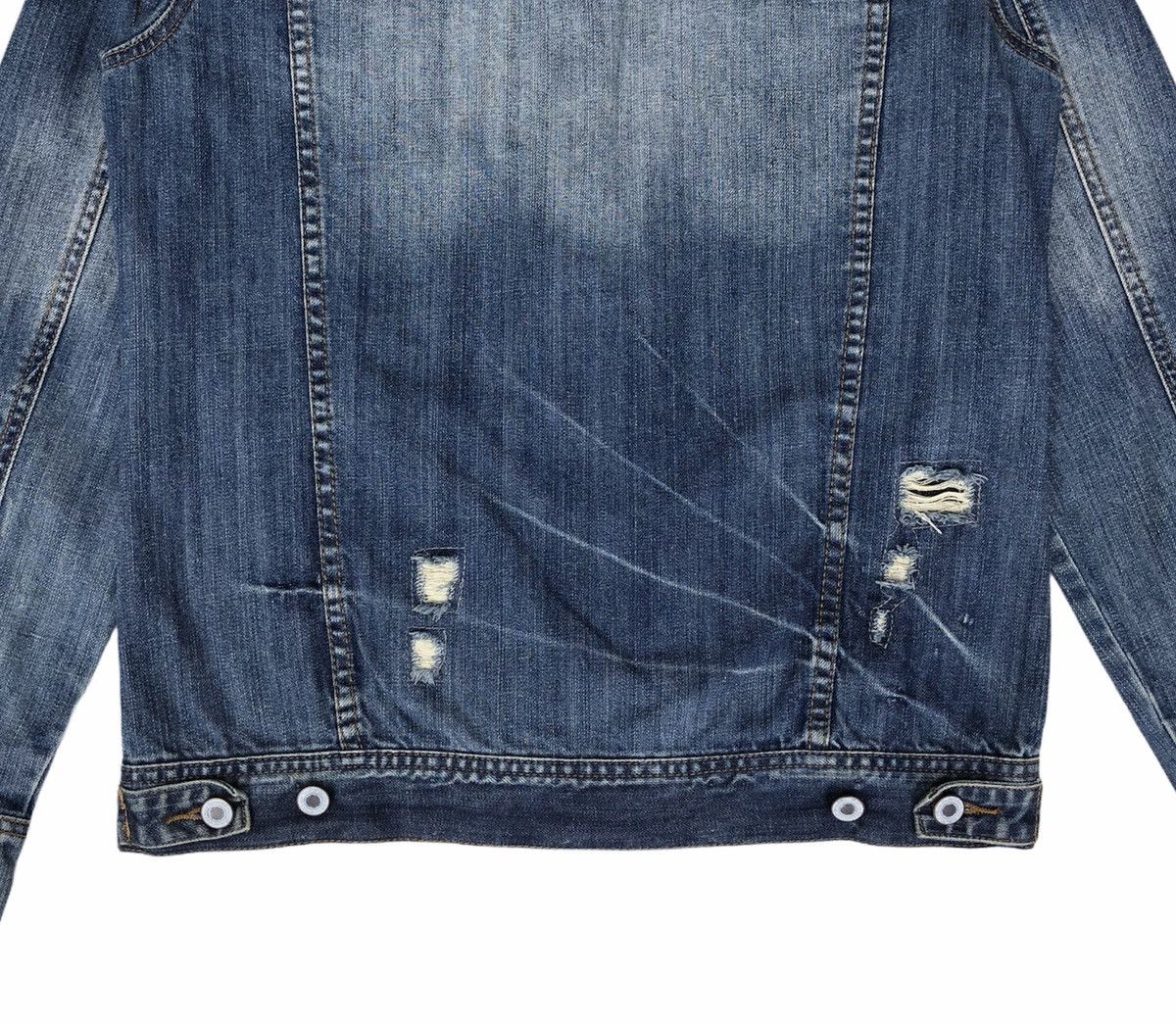 Japanese Brand Charles And A Half Men's Distressed Denim ZipUp Jean Jacket Size US M / EU 48-50 / 2 - 20 Thumbnail