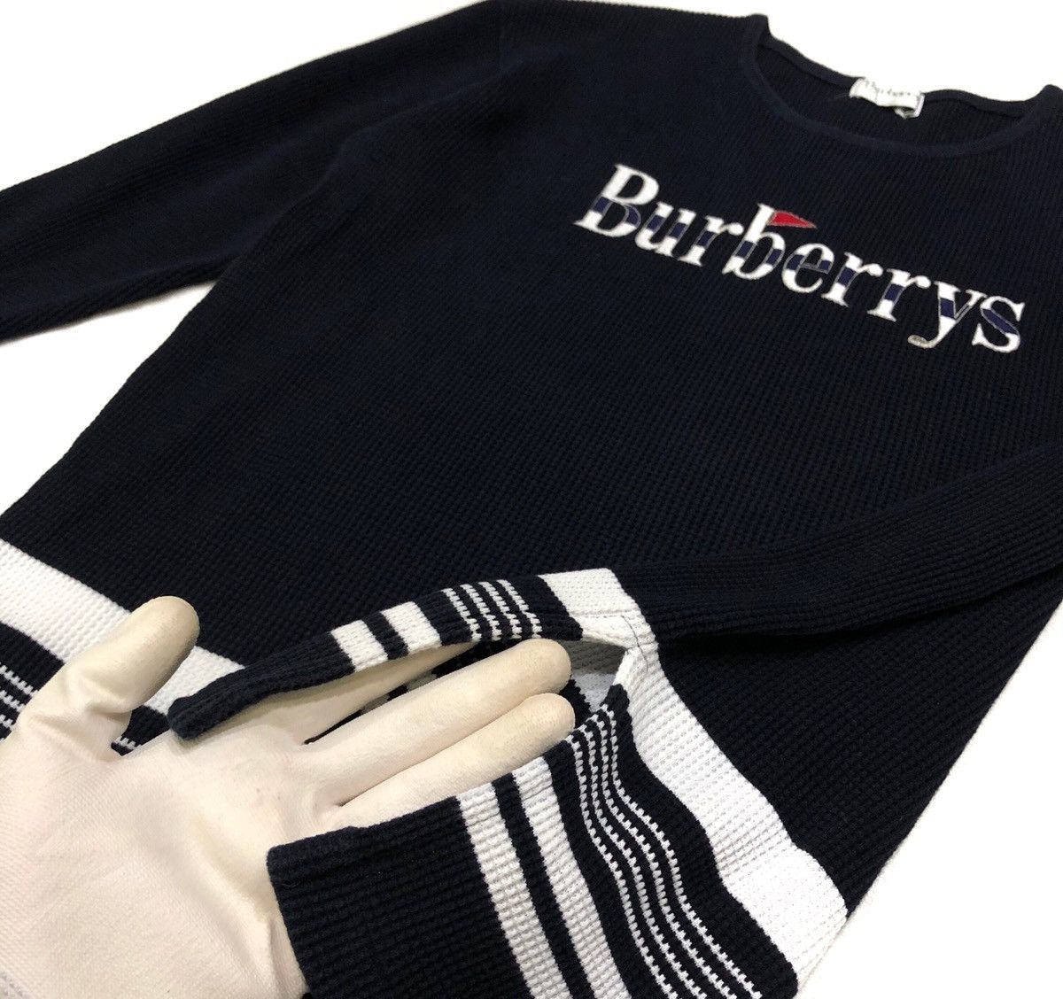 Burberry Burberrys embossed 3/4 quarters sleeves shirt For Women Size M / US 6-8 / IT 42-44 - 5 Thumbnail