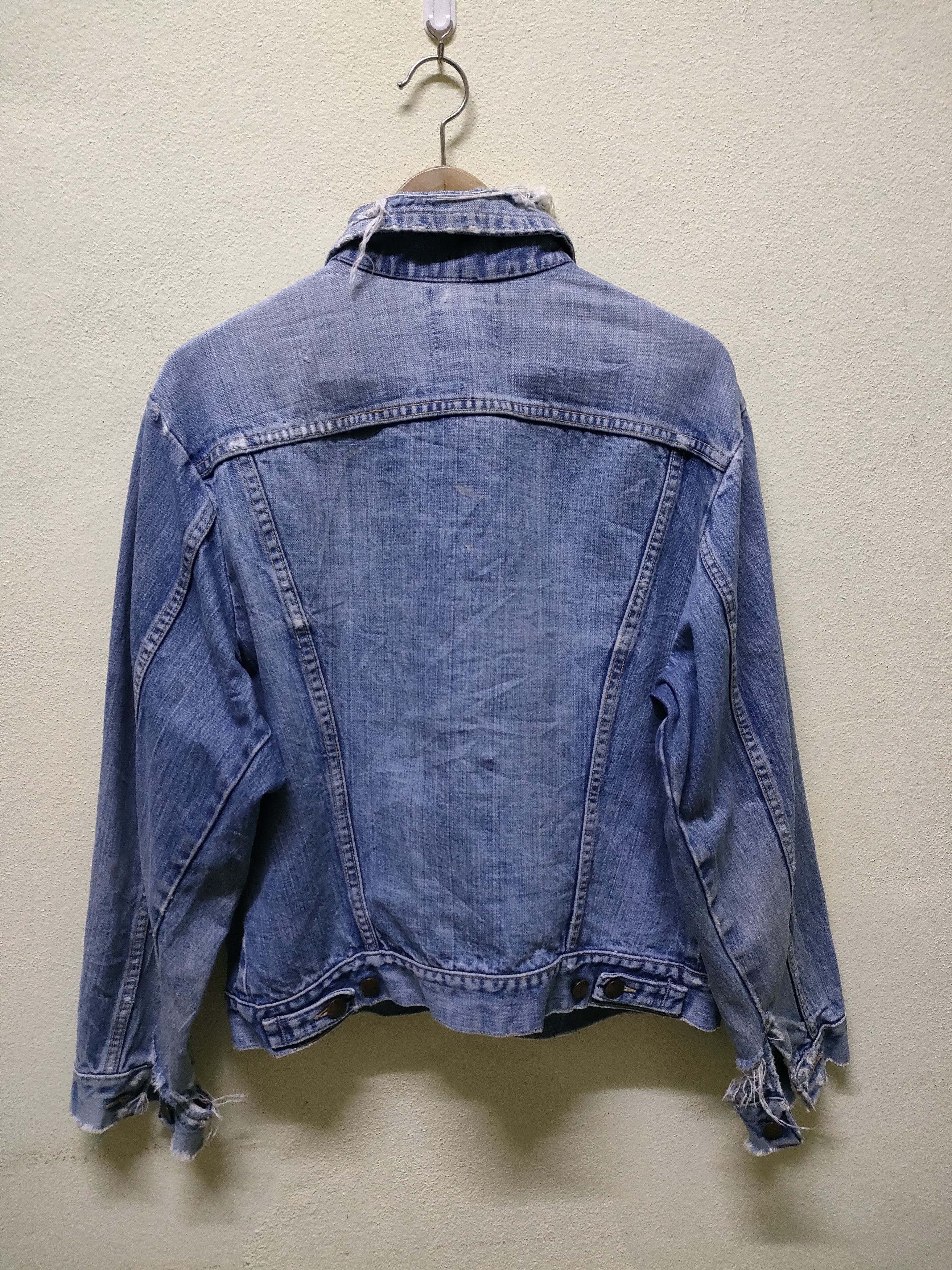 Vintage × Wrangler Vintage Wrangler Distressed Denim Jacket Size US M / EU 48-50 / 2 - 5 Thumbnail