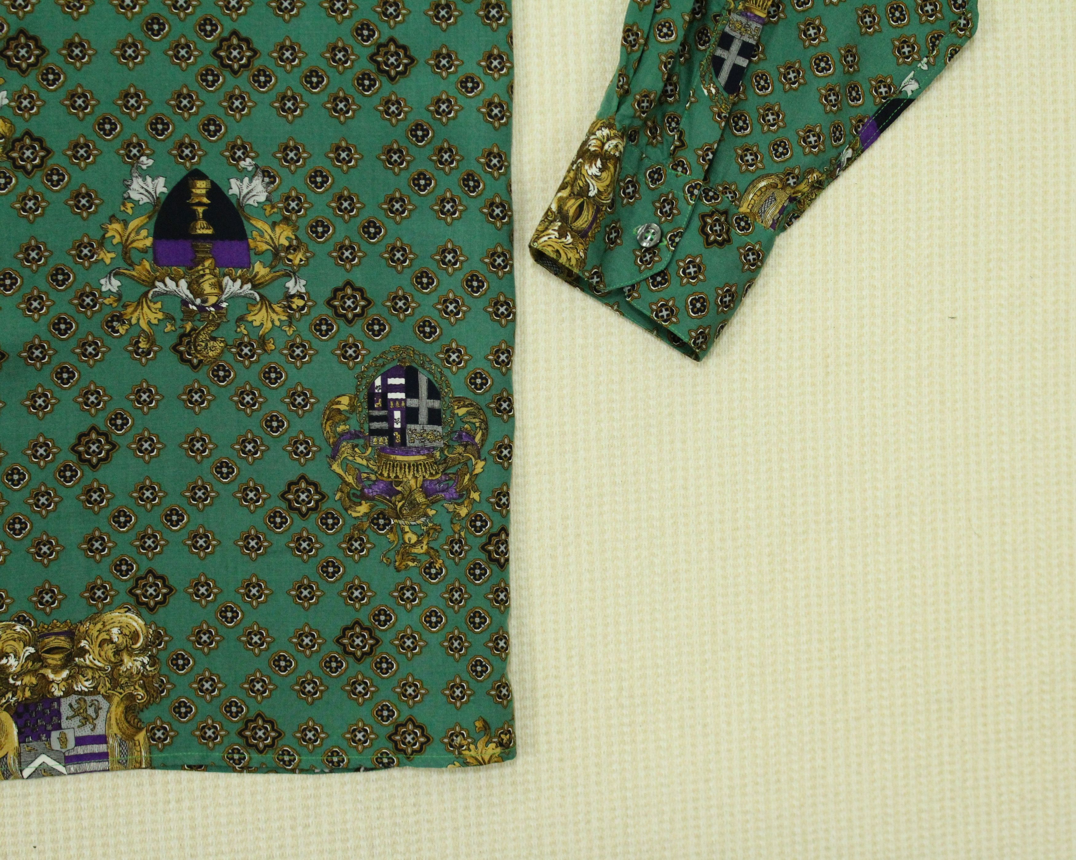 Vintage Vintage Shirt Monogram Logo Italy Baroque Style Shirt Rayon Size US M / EU 48-50 / 2 - 5 Thumbnail