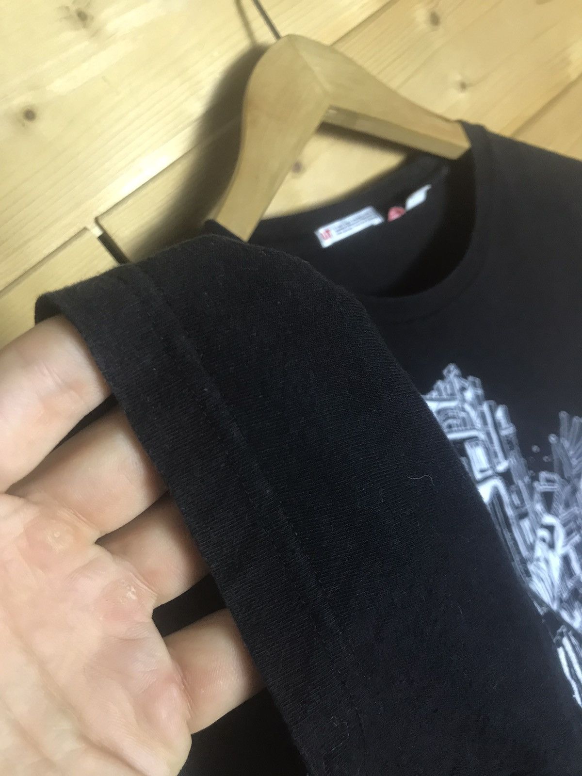 Uniqlo Rare Uniqlo X Taiyou Matsumoto t-shirt Size US S / EU 44-46 / 1 - 7 Thumbnail